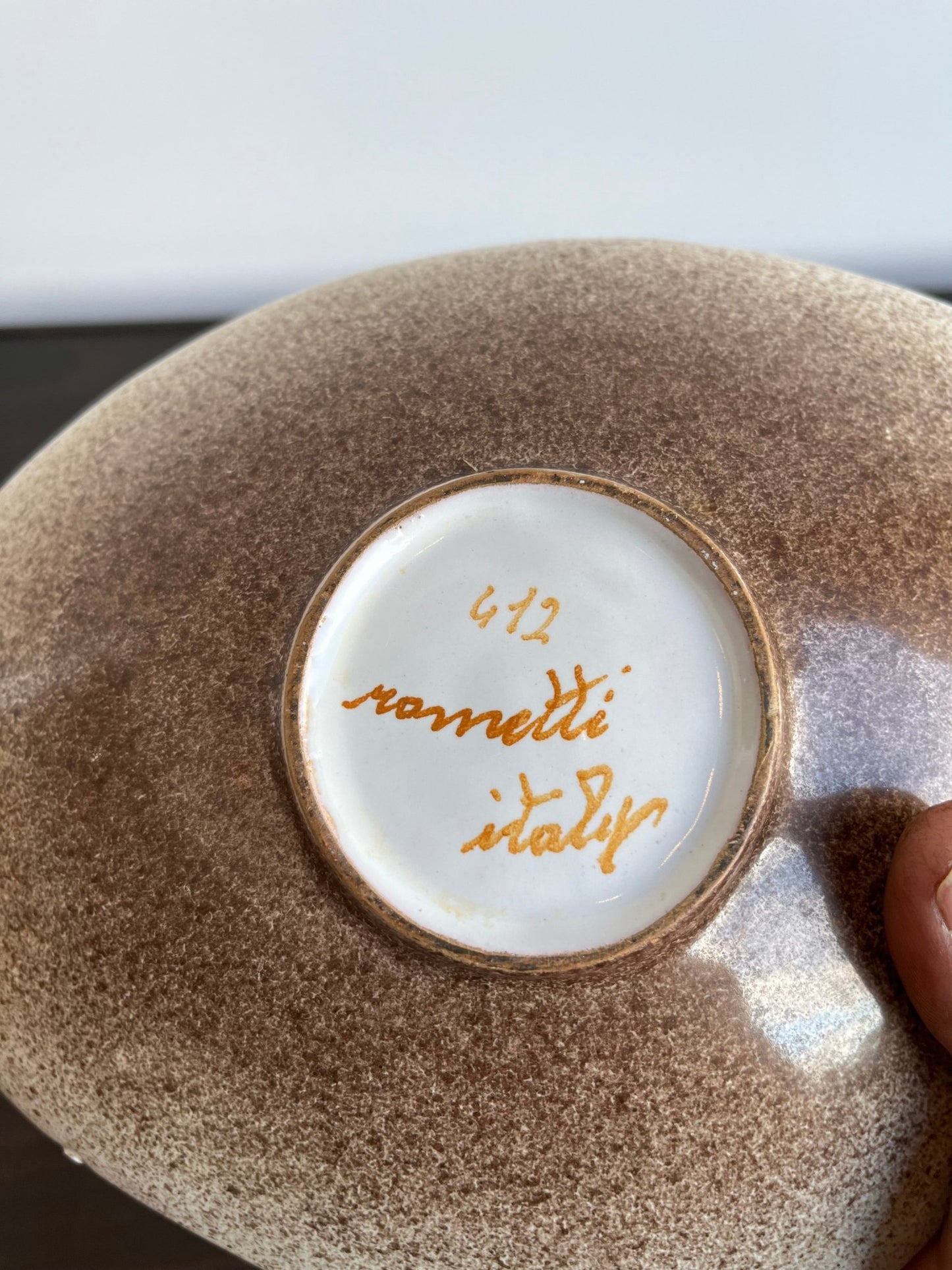 Rometti Hand - Painted Ceramic Dish with Roosters, 1970s - Lumini Collections