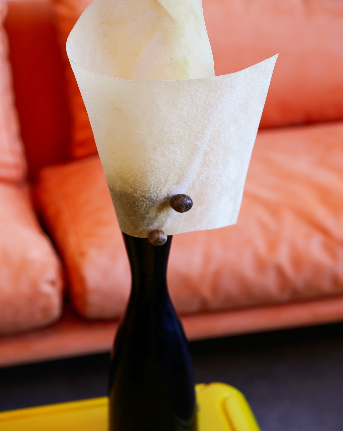 Sculptural Italian Table Lamp with Parchment Shade, 1980s – Handcrafted Organic Form