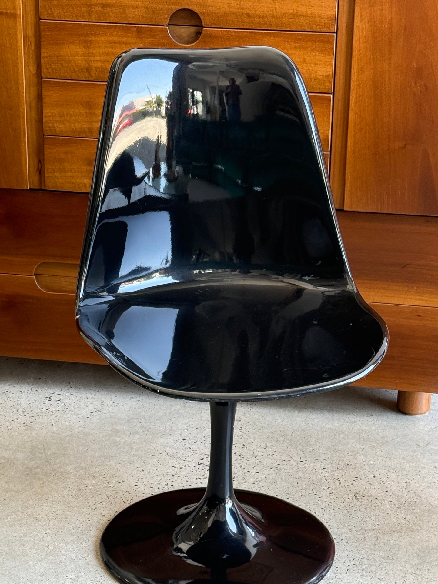 Italian Space Age Set of Two Swivel Chair in Fibreglass