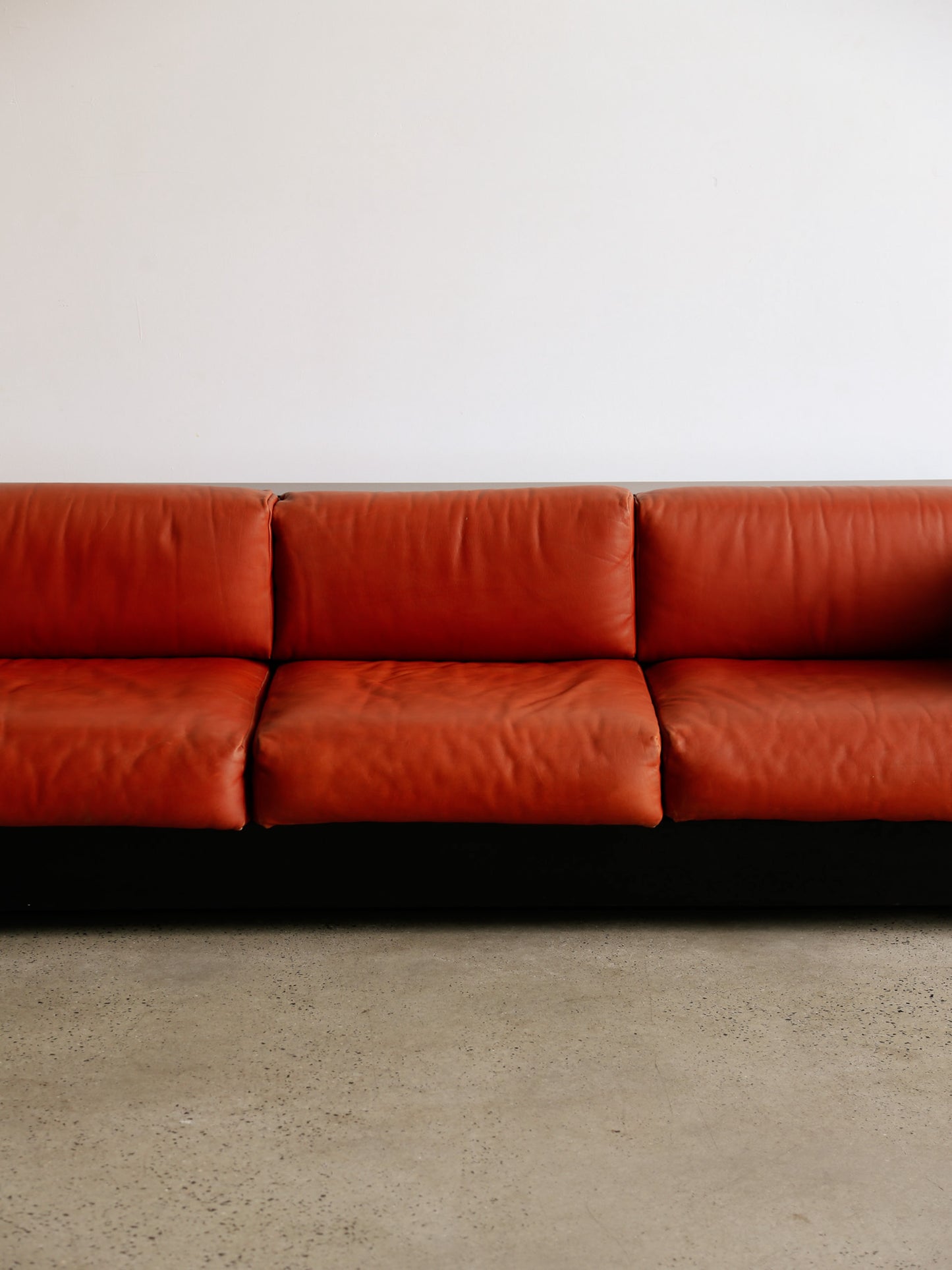 Massimo Vignelli for Poltronova Saratoga sofa set & coffee table