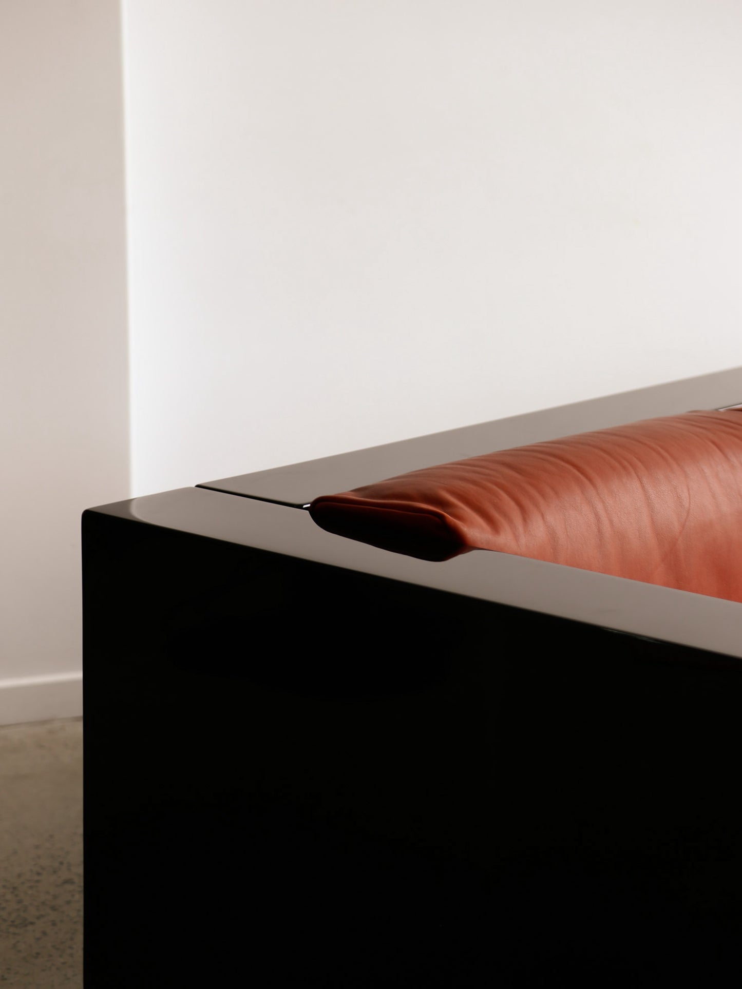 Massimo Vignelli for Poltronova Saratoga sofa set & coffee table