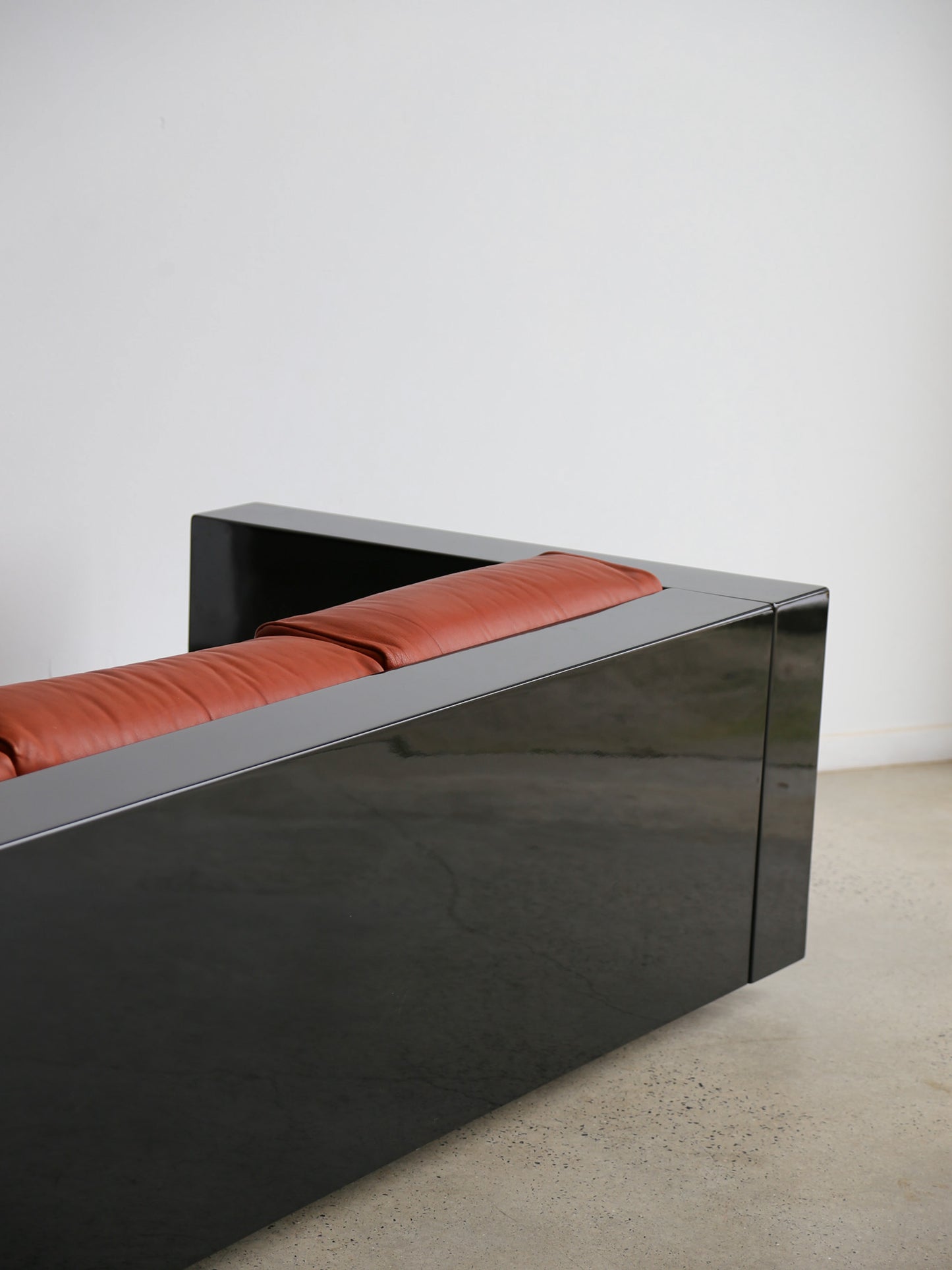 Massimo Vignelli for Poltronova Saratoga sofa set & coffee table