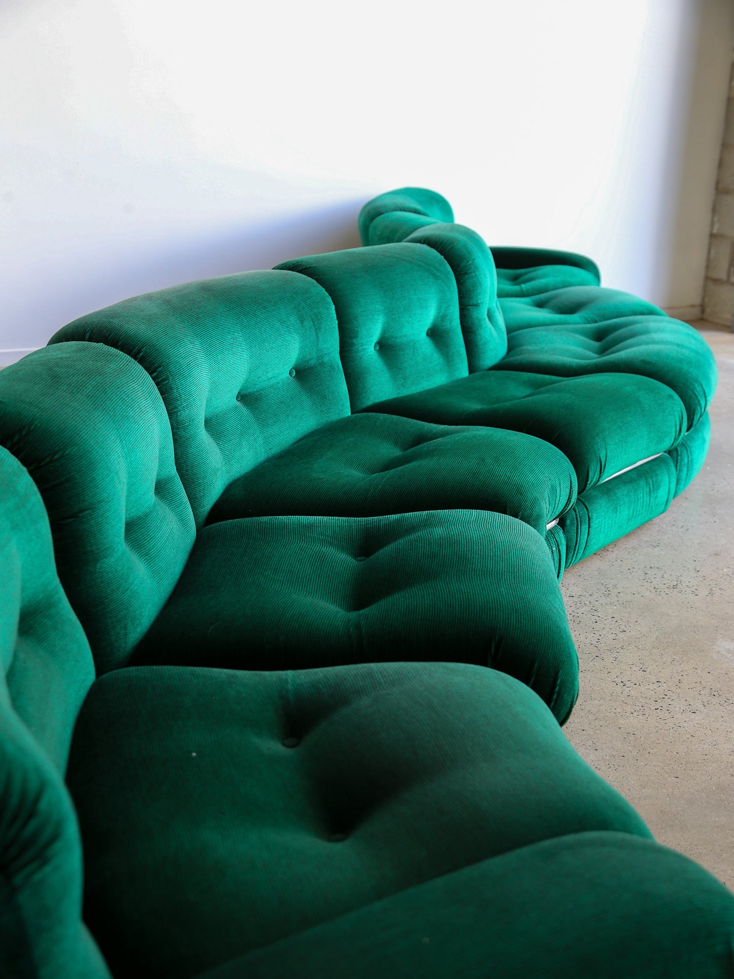Adriano Piazzesi Curved Modular Sofa in Emerald Green Velvet, Italy 1970s