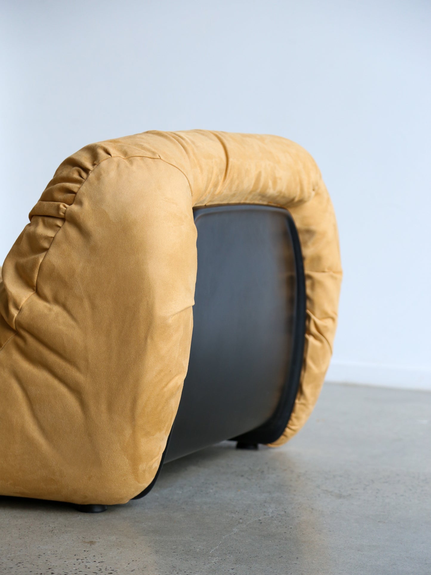 Rear view of Malù modular sofa by Diego Mattu for 1P, mid-century modern Italian design with ABS structure and camel suede upholstery.