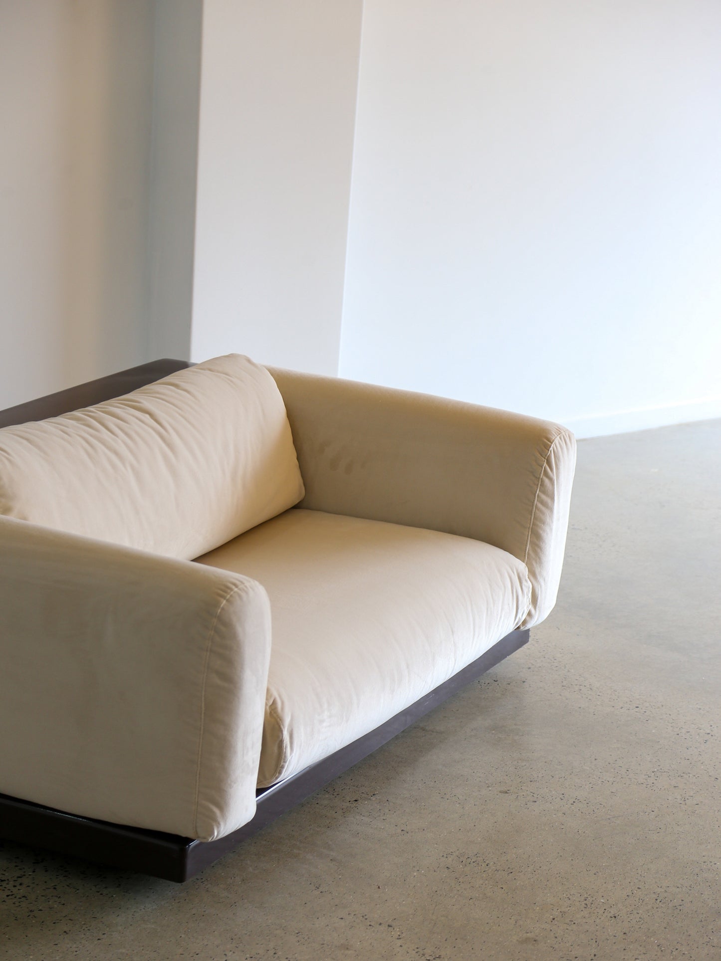 Mid Century Modern Gradual Sofa with Brown Base by Cini Boeri for Knoll