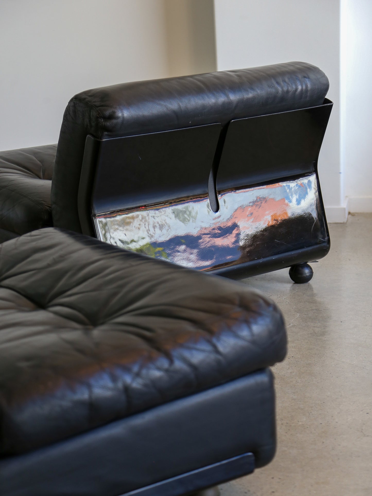 Amanta Modular Sofa in Black Leather By Mario Bellini for B&B Italia 1970