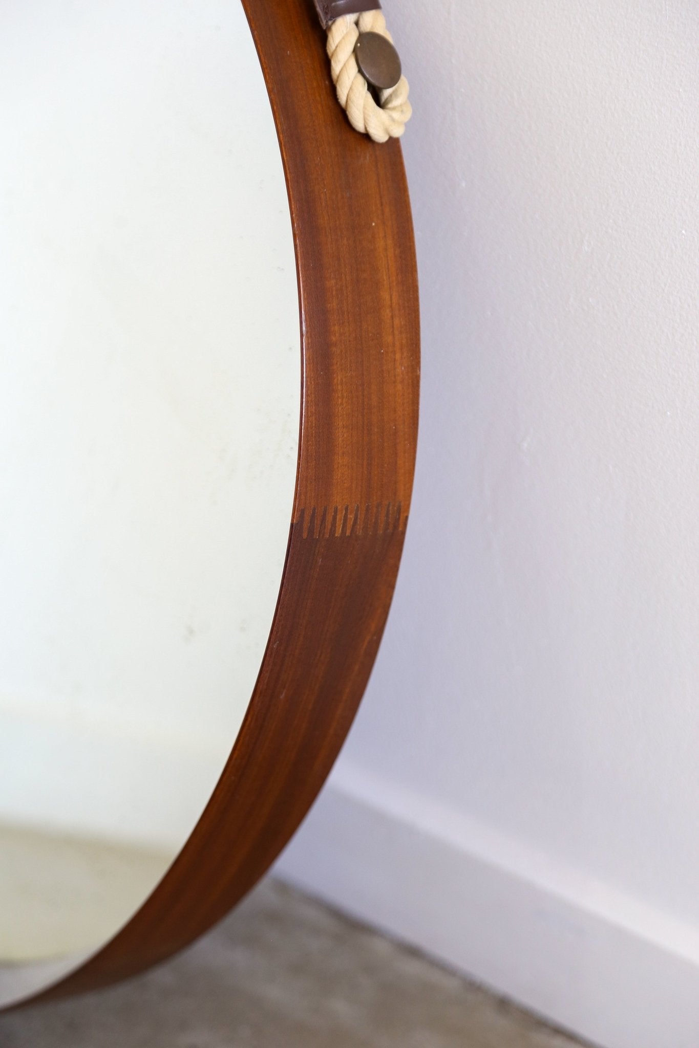 Italian Teak Round Wall Mirror, 1960s - Lumini Collections