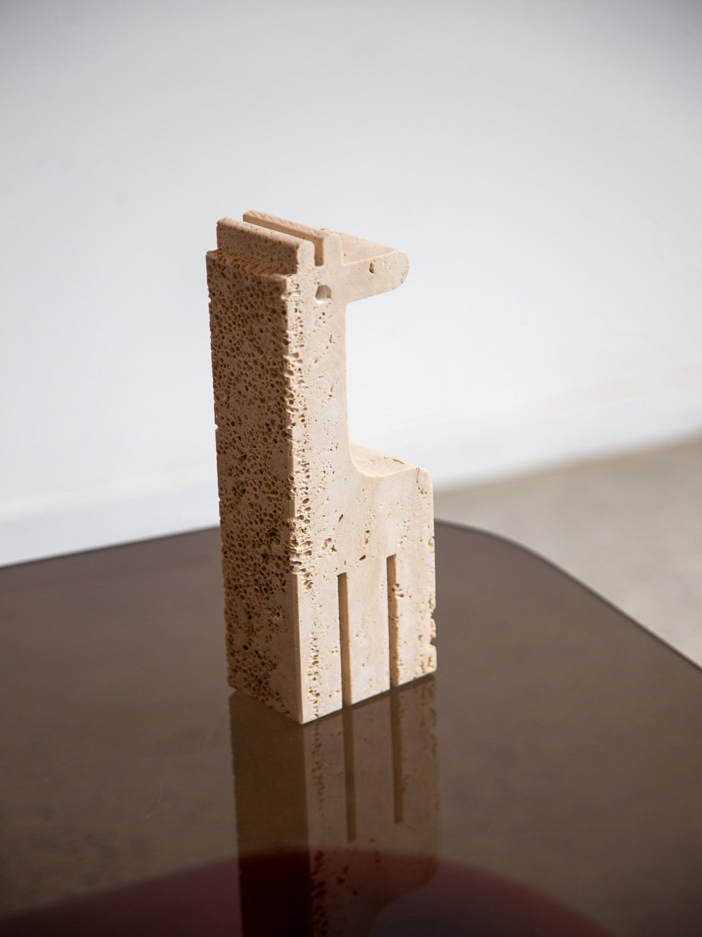 Travertine Giraffe Sculpture by Enzo Mari for Fratelli Mannelli, 1970s - Lumini Collections