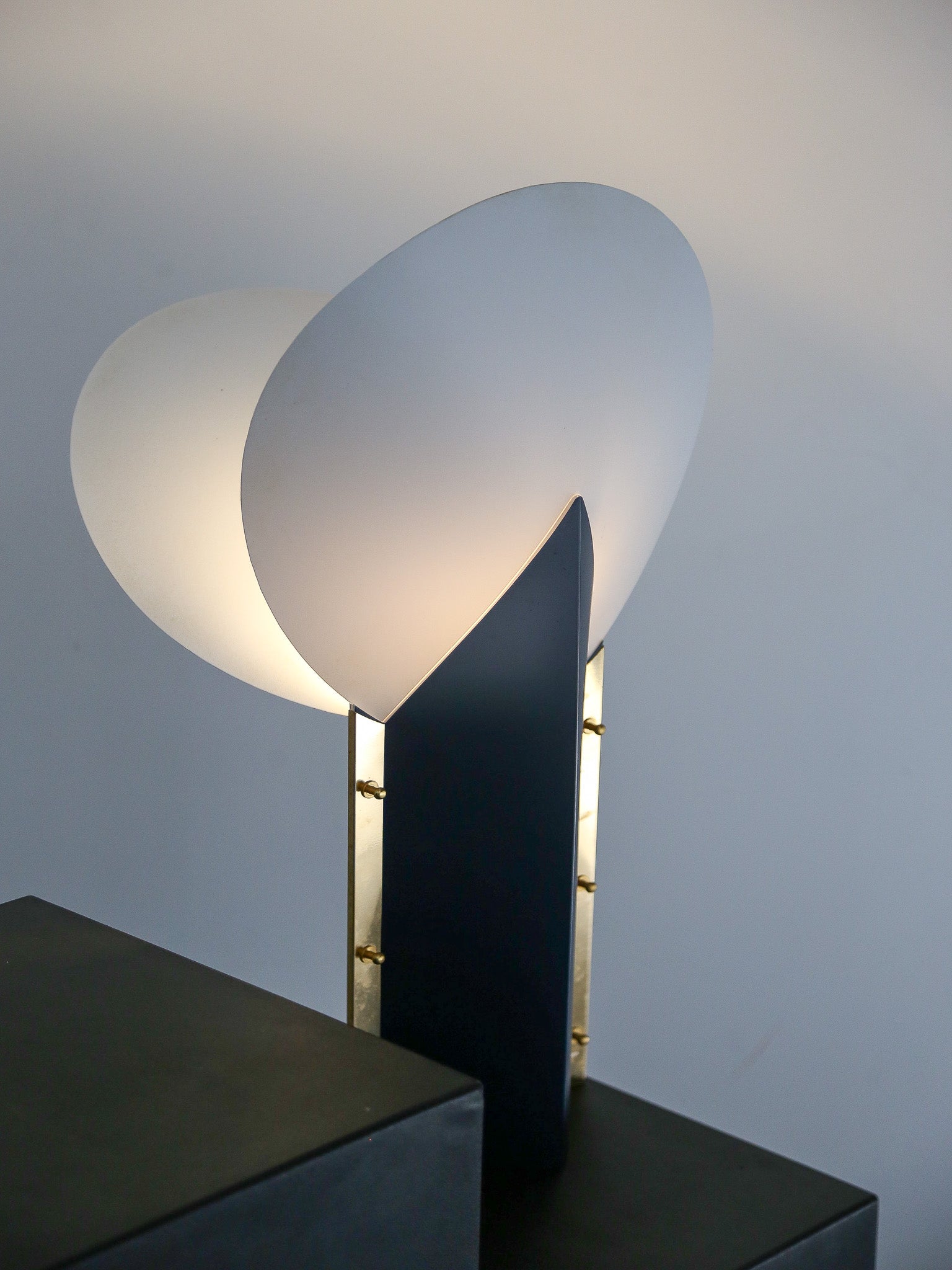 mid century modern table lamp
