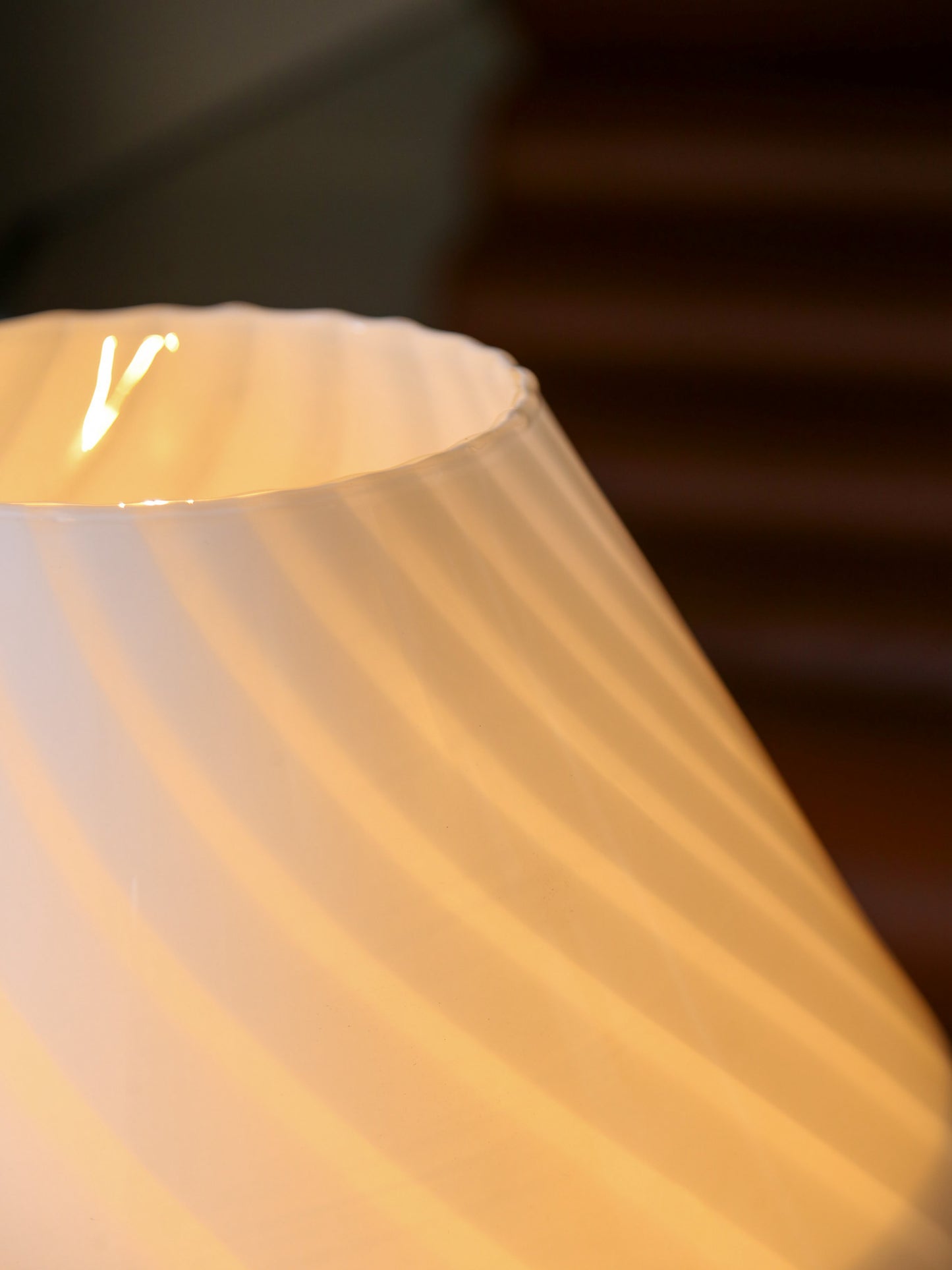 White opaline Venini table lamp illuminated, Murano glass lighting