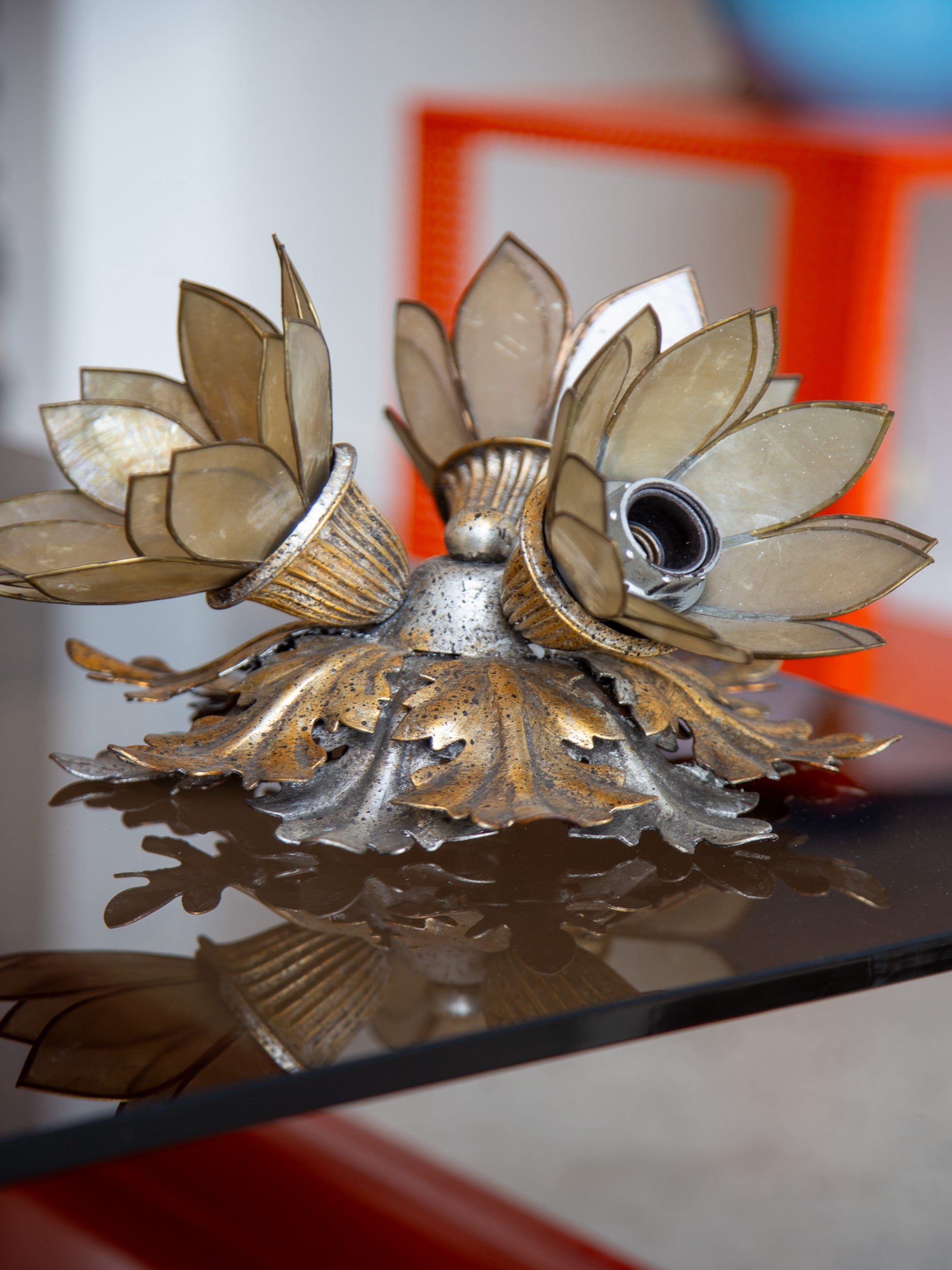 Detail of Italian vintage floral sconce by Banci Firenze in gilt iron and capiz shell, 1970s