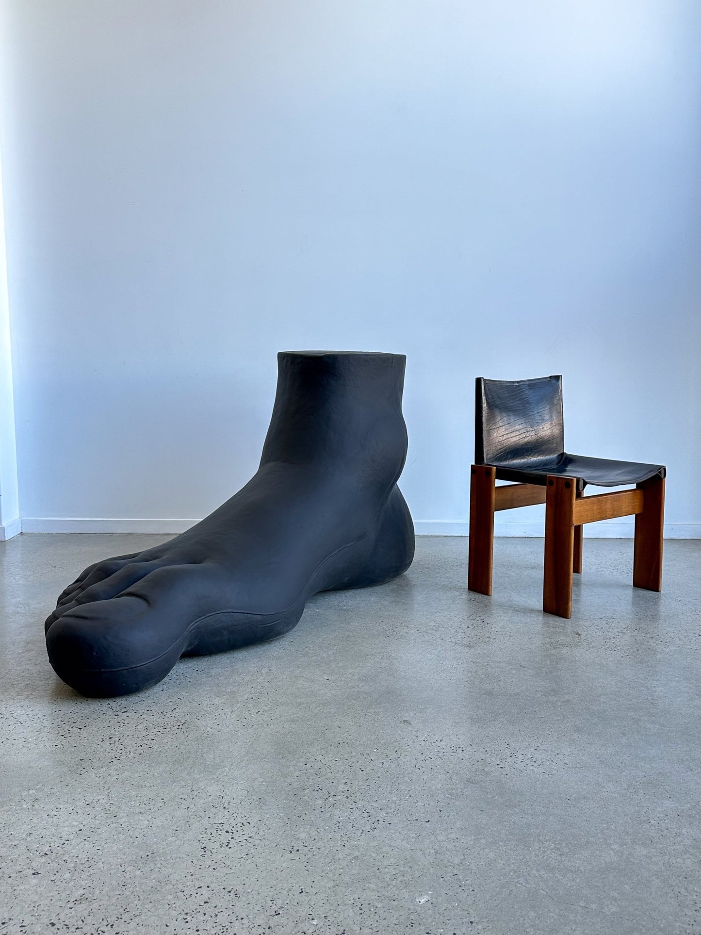 " UP 7 " Gaetano Pesce for B&B Italian Sculptural Furniture Rubber Foot 2000 Edition - Lumini Collections