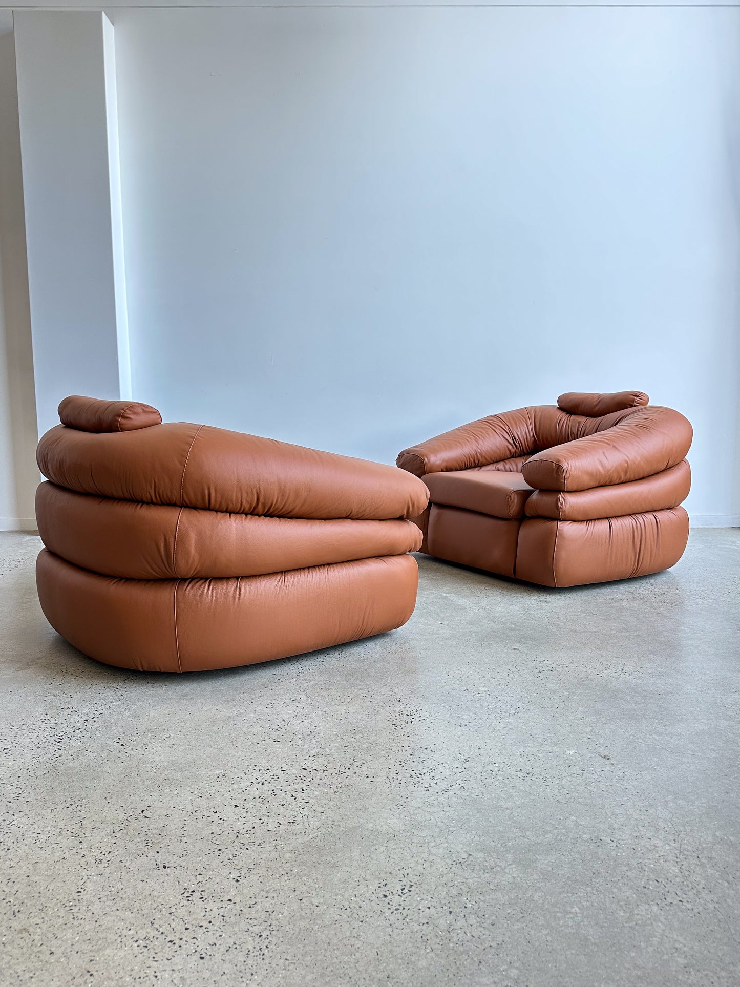 " Straccio " by De Pass, D'Urbino, Lomazzi for Zanotta Two Cognac Leather Armchairs 1970