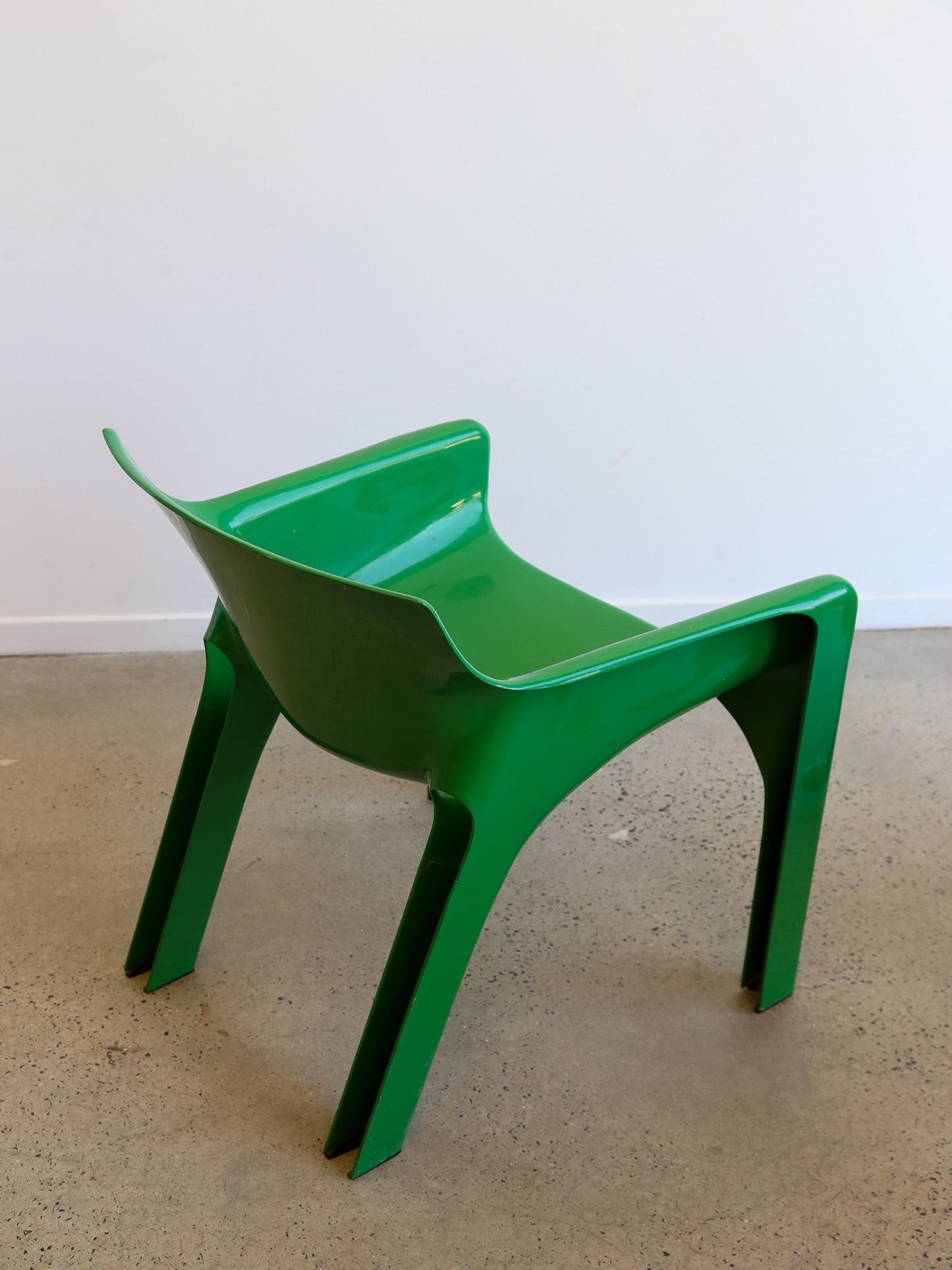 Gaudi Green Chair by Vico Magistretti for Artemide 1970s - Lumini Collections