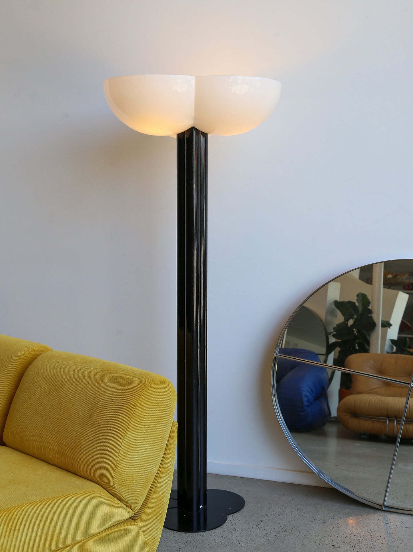 Sergio Asti Trifoglio Floor Lamp for Bilumen, Italy 1970s