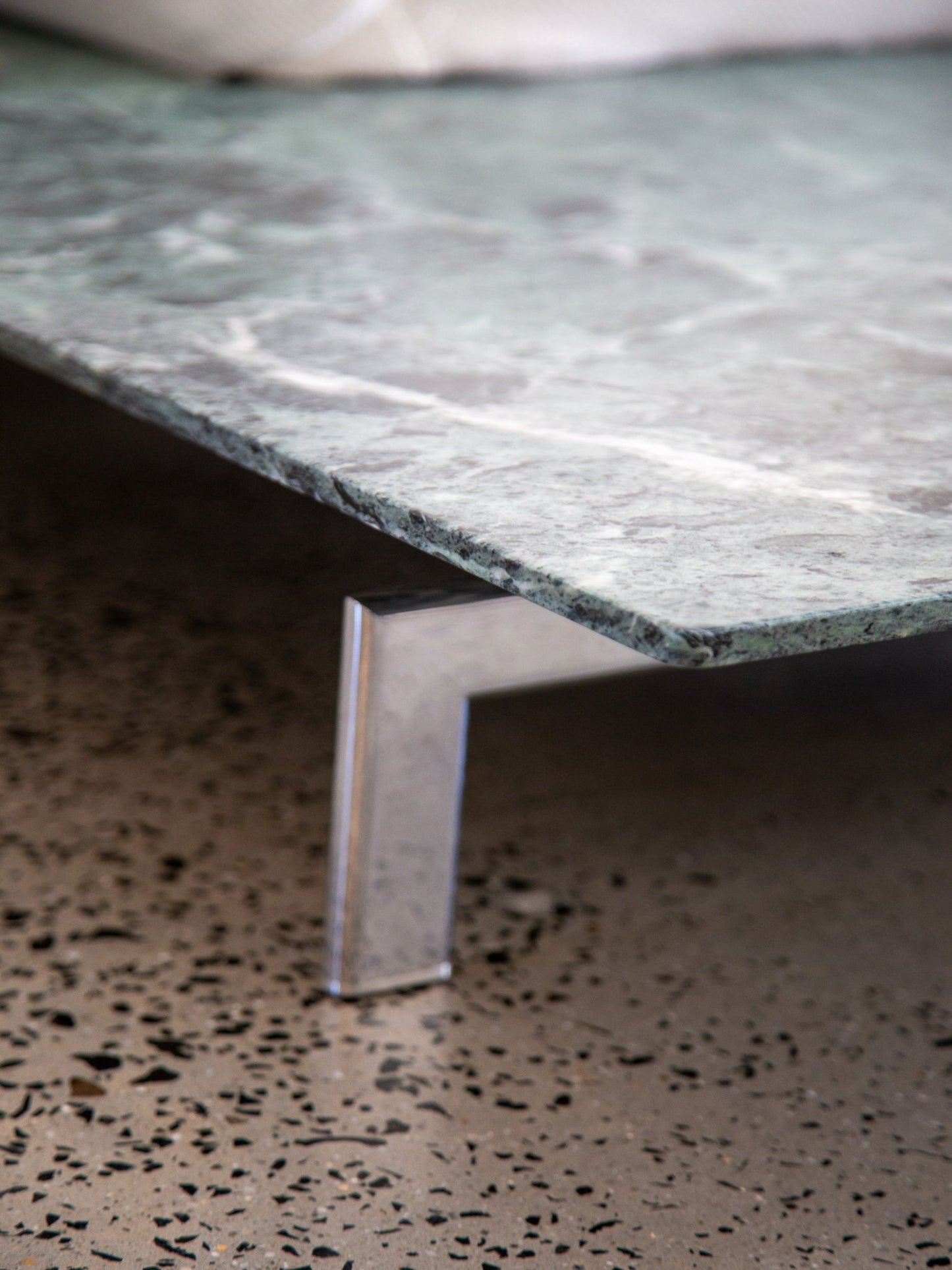 Italian Modular Sofa by Piero Lissoni for Knoll Avio System with Marble Base - Lumini Collections