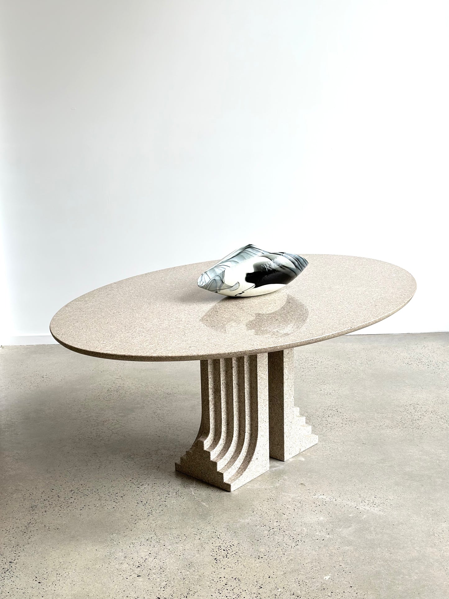 Samo Granite Dining Table by Carlo Scarpa, Italy 1970s