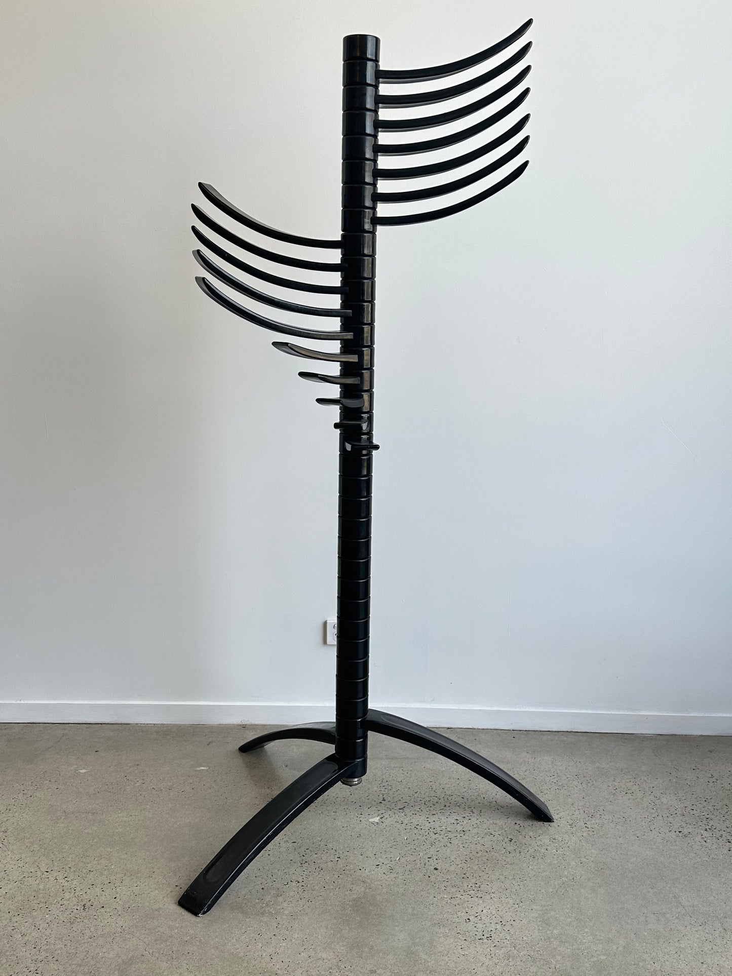 Mid-Century Italian Coat Rack “Renna” by Bruce Tippet for Gavina / Knoll, 1970s