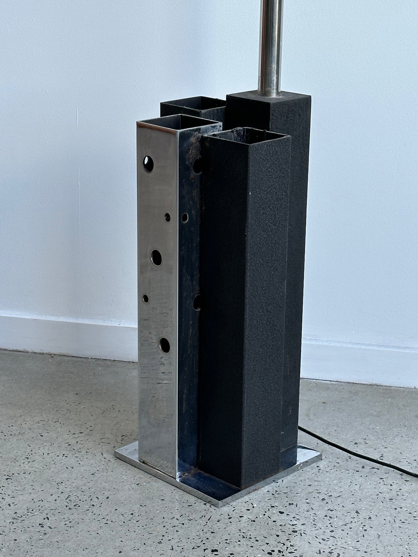 Arch Floor Lamp By Goffredo Reggiani in Chrome and Black Metal