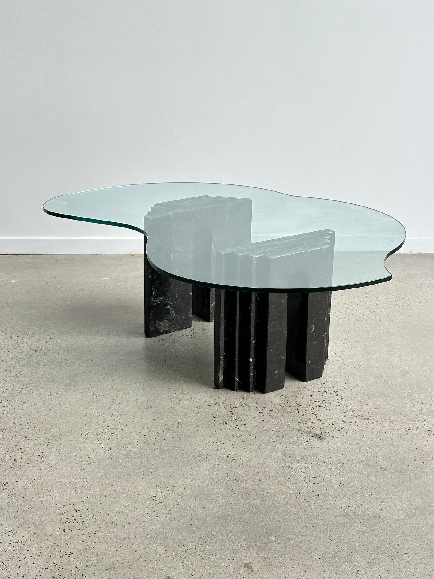 Carlo Scarpa for Cattelan Italia, Black Carrara Marble and Glass Coffee Table, 1970s