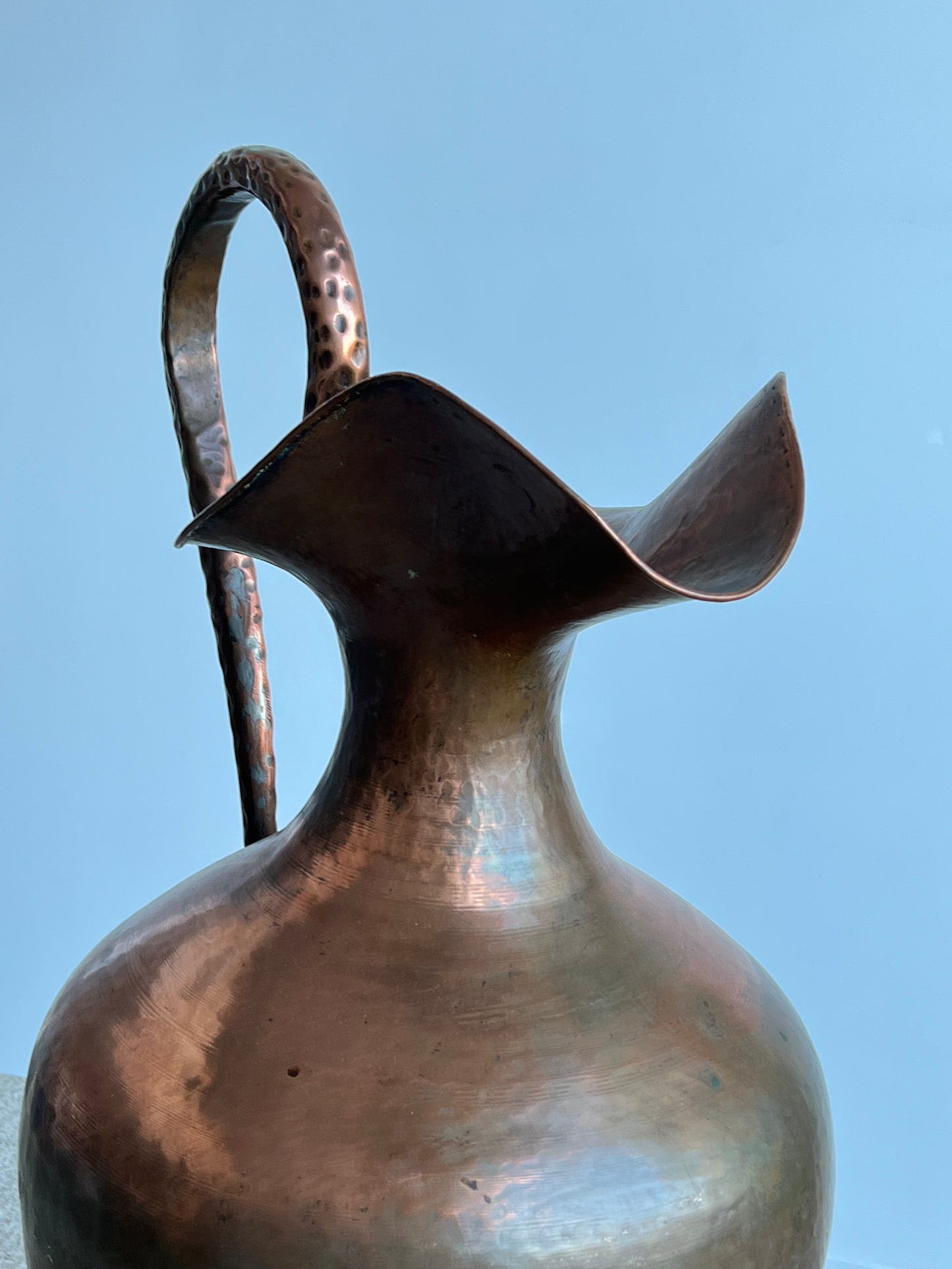 Italian Art Deco Large Hand Hammered Copper Vase, 1940