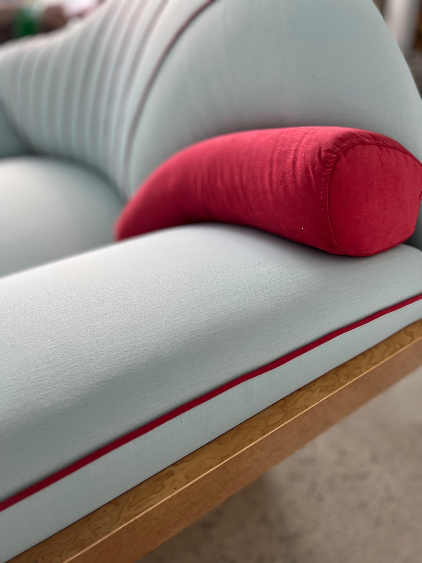 Rare Postmodern Sofa “Marilyn” by Hans Hollein for Poltronova
