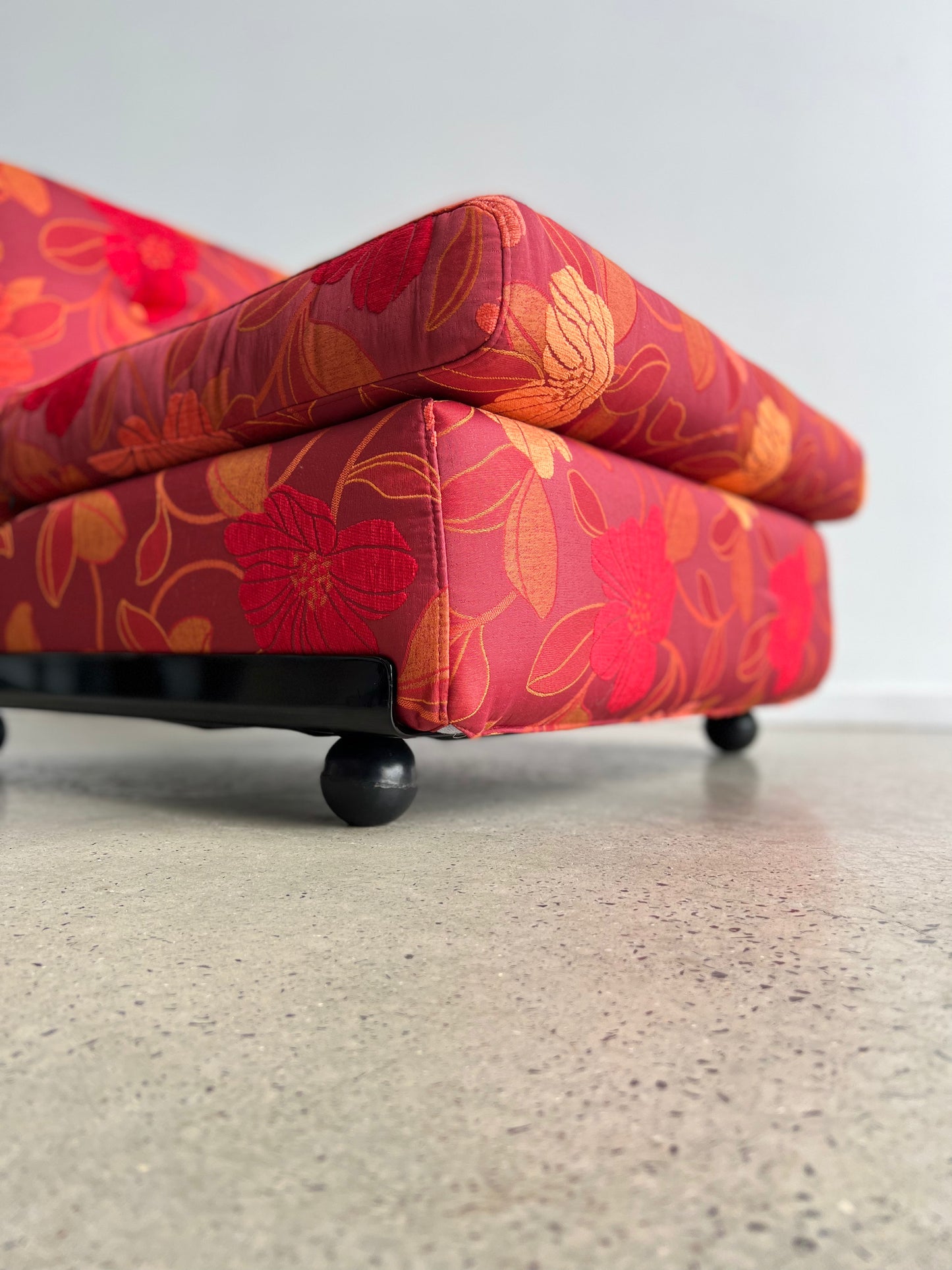 Italian Amanta Chairs Fabric and Black base by Mario Bellini for B&B Italia 1970