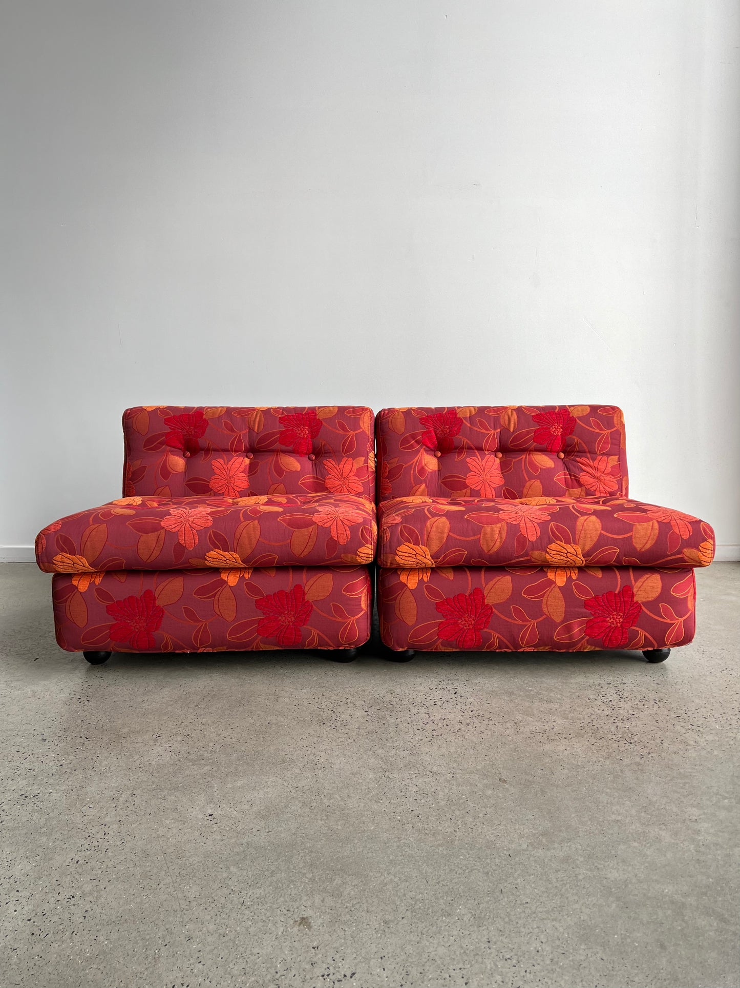 Italian Amanta Chairs Fabric and Black base by Mario Bellini for B&B Italia 1970