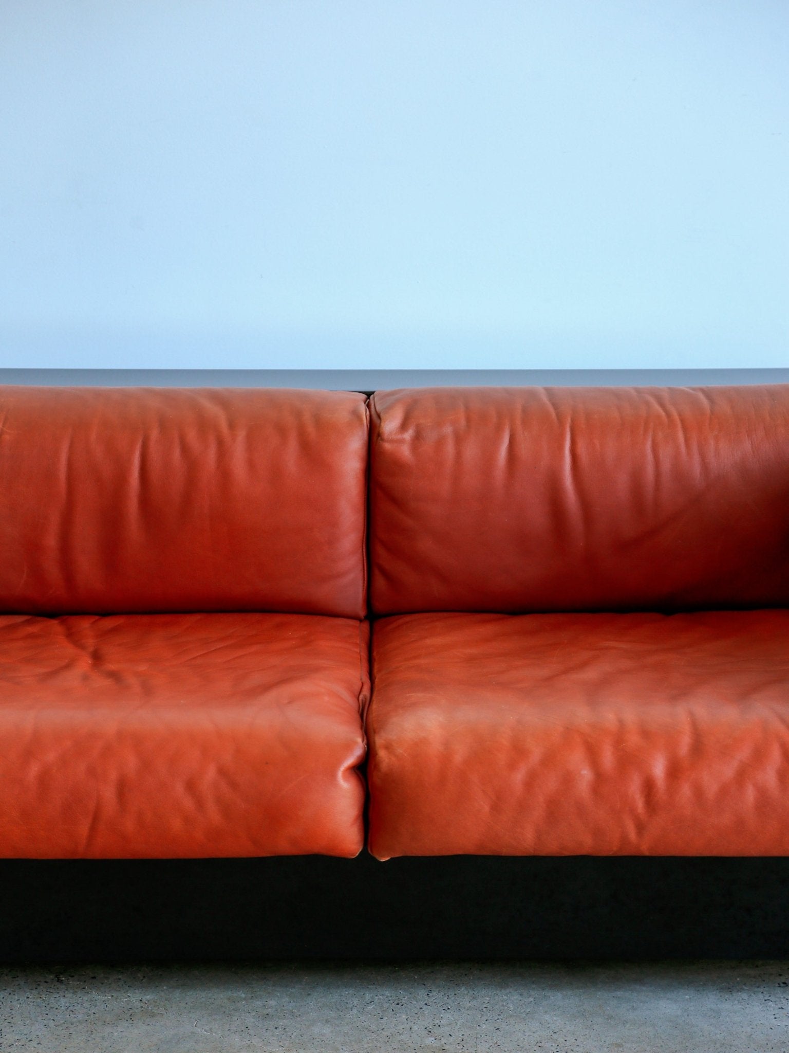 Massimo Vignelli for Poltronova Saratoga sofa set & coffee table - Lumini Collections