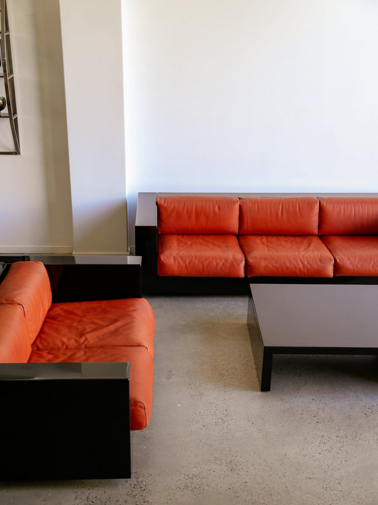 Massimo Vignelli for Poltronova Saratoga sofa set & coffee table - Lumini Collections