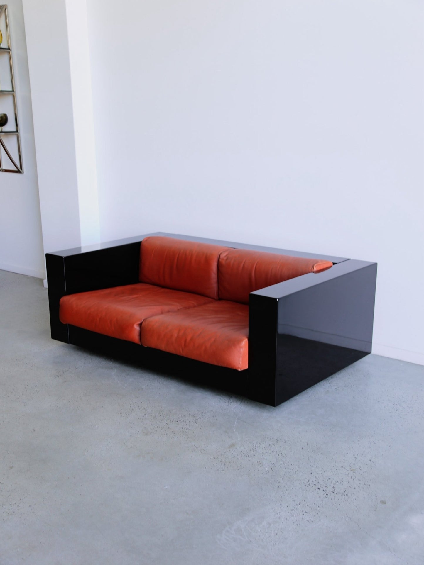 Massimo Vignelli for Poltronova Saratoga sofa set & coffee table - Lumini Collections