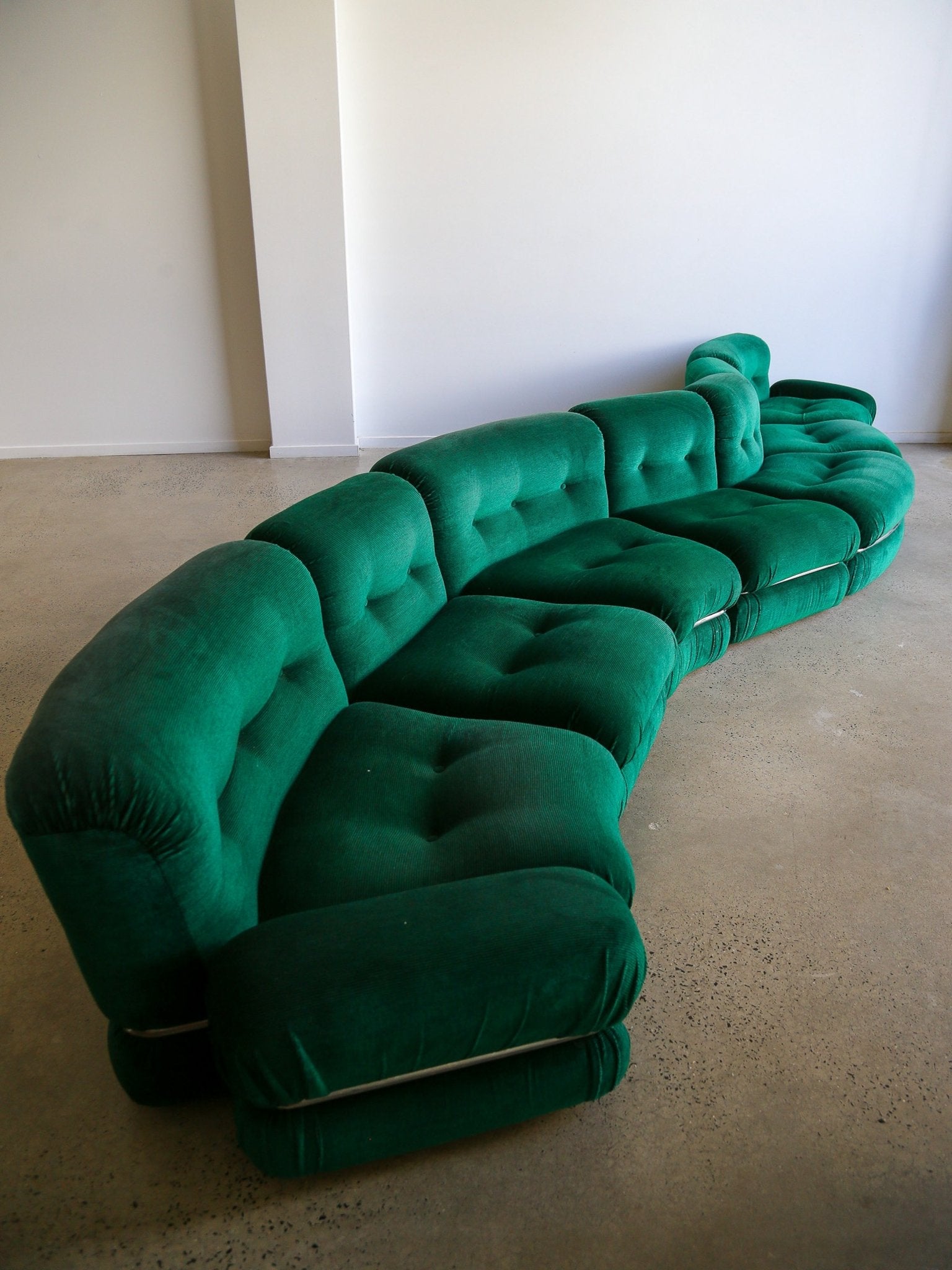 Adriano Piazzesi Curved Modular Sofa in Emerald Green Velvet, Italy 1970s - Lumini Collections