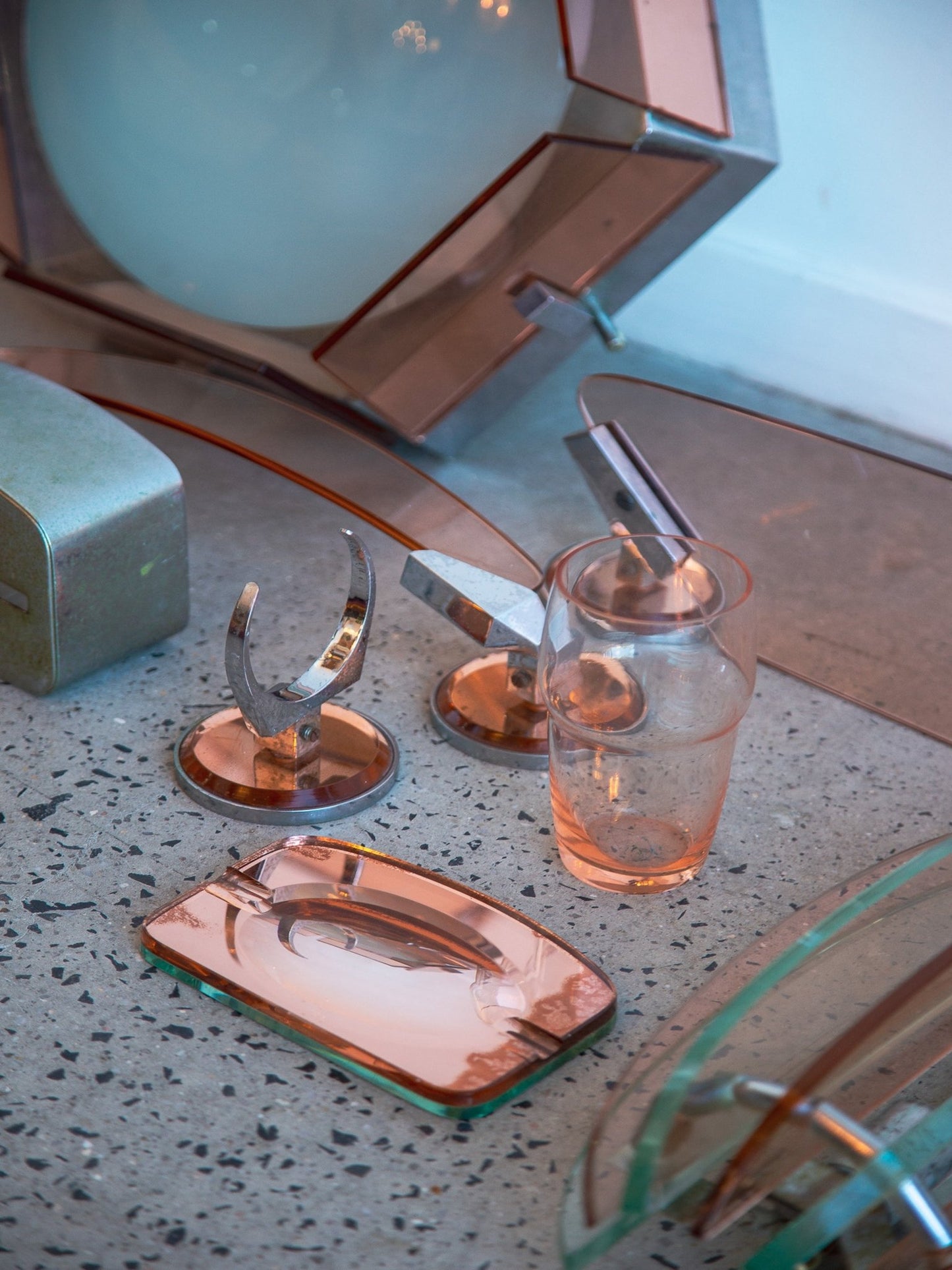 Complete Italian bathroom set by Fontana Arte, 1970s - Lumini Collections