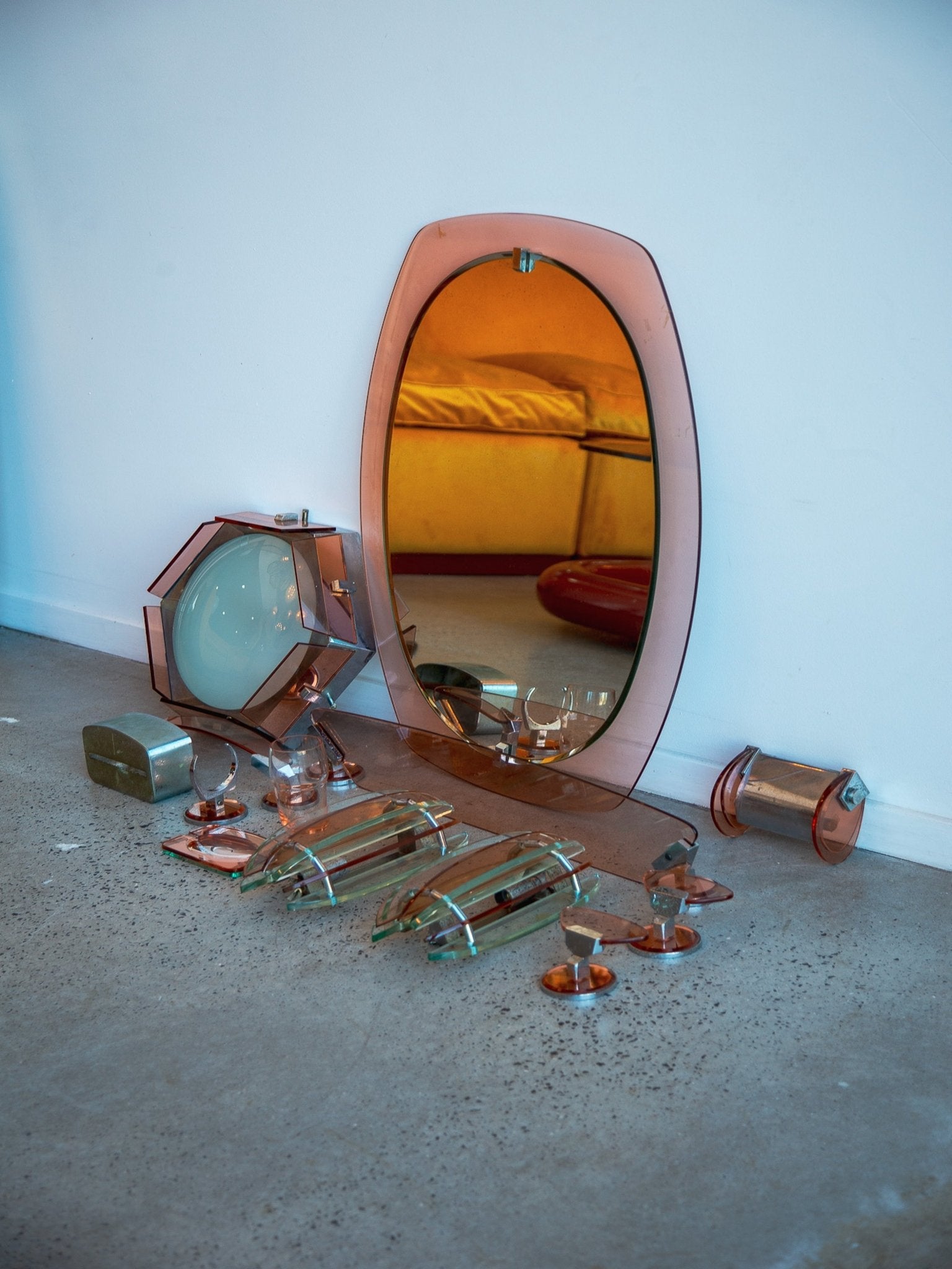 Complete Italian bathroom set by Fontana Arte, 1970s - Lumini Collections