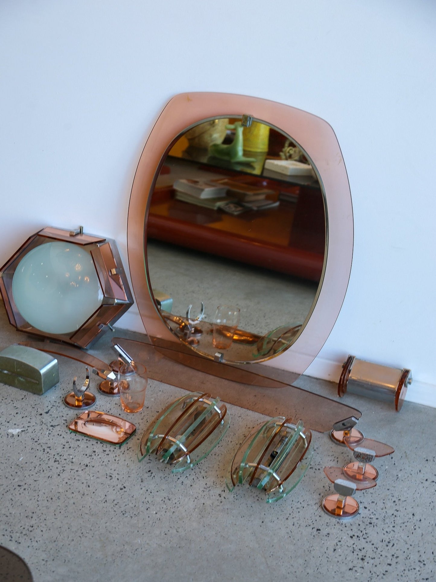 Complete Italian bathroom set by Fontana Arte, 1970s - Lumini Collections