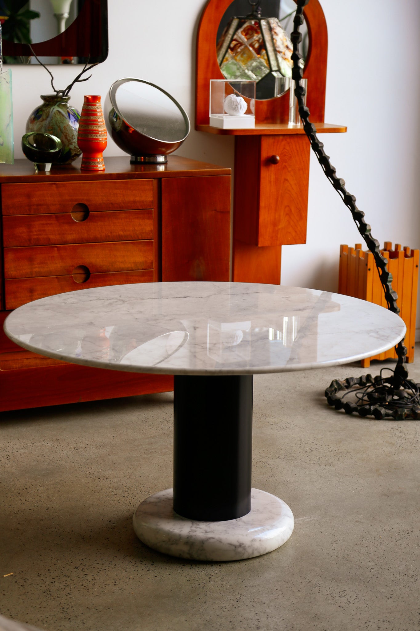 Ettore Sottsass “Loto” Carrara Marble Dining Table, Poltronova 1960s - Lumini Collections