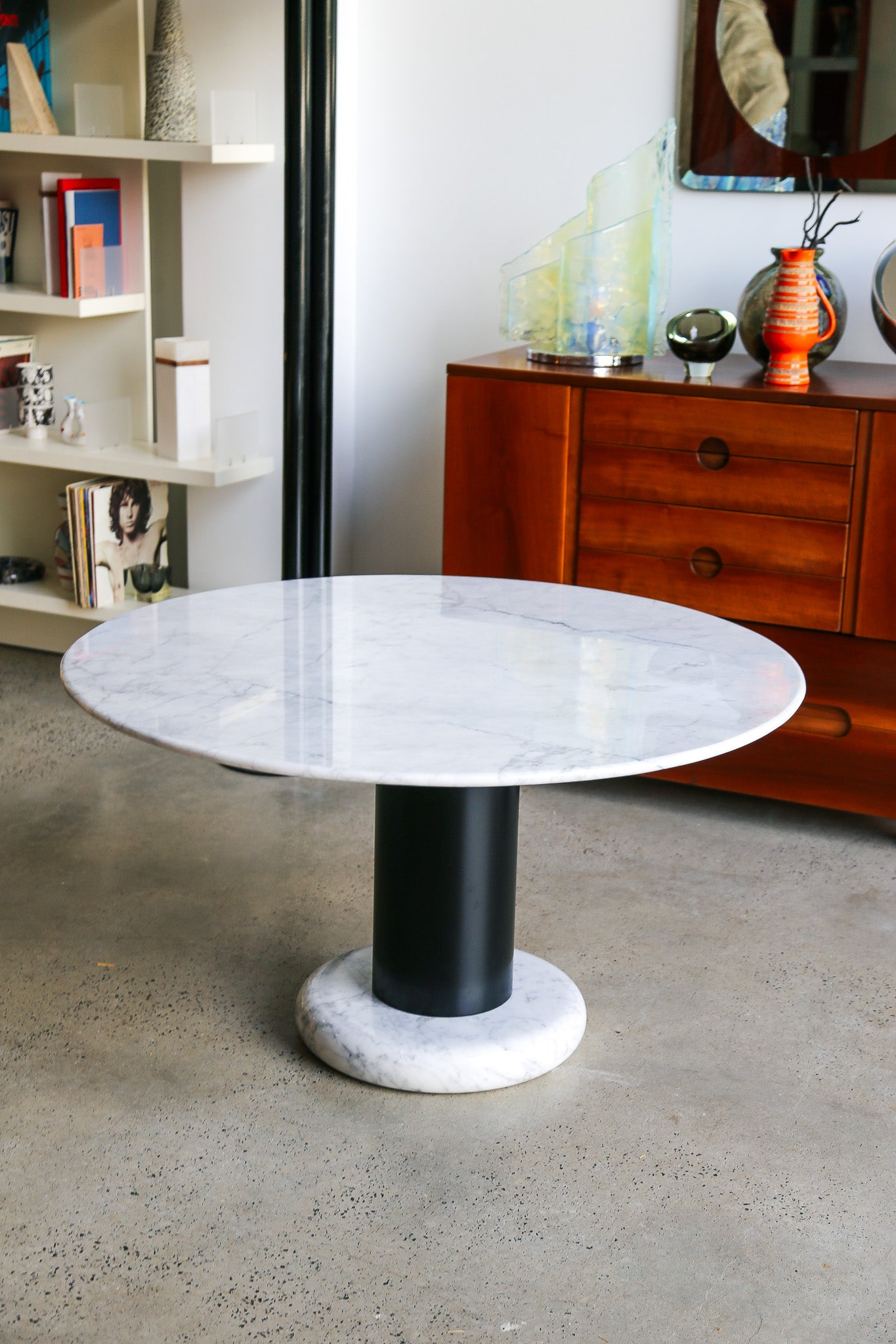 Ettore Sottsass “Loto” Carrara Marble Dining Table, Poltronova 1960s - Lumini Collections