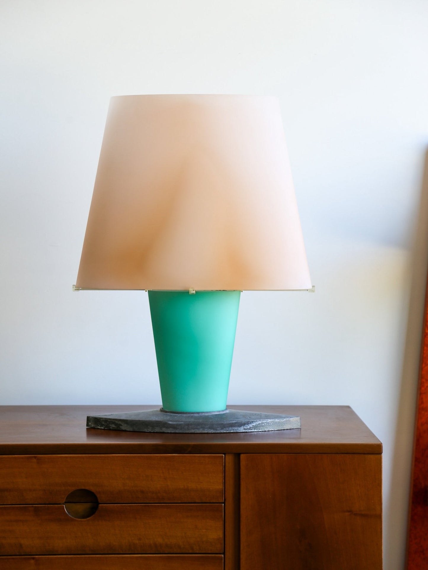 Fontana Arte Model 2892 XL Frosted Glass Table Lamp by Daniela Puppa - Lumini Collections