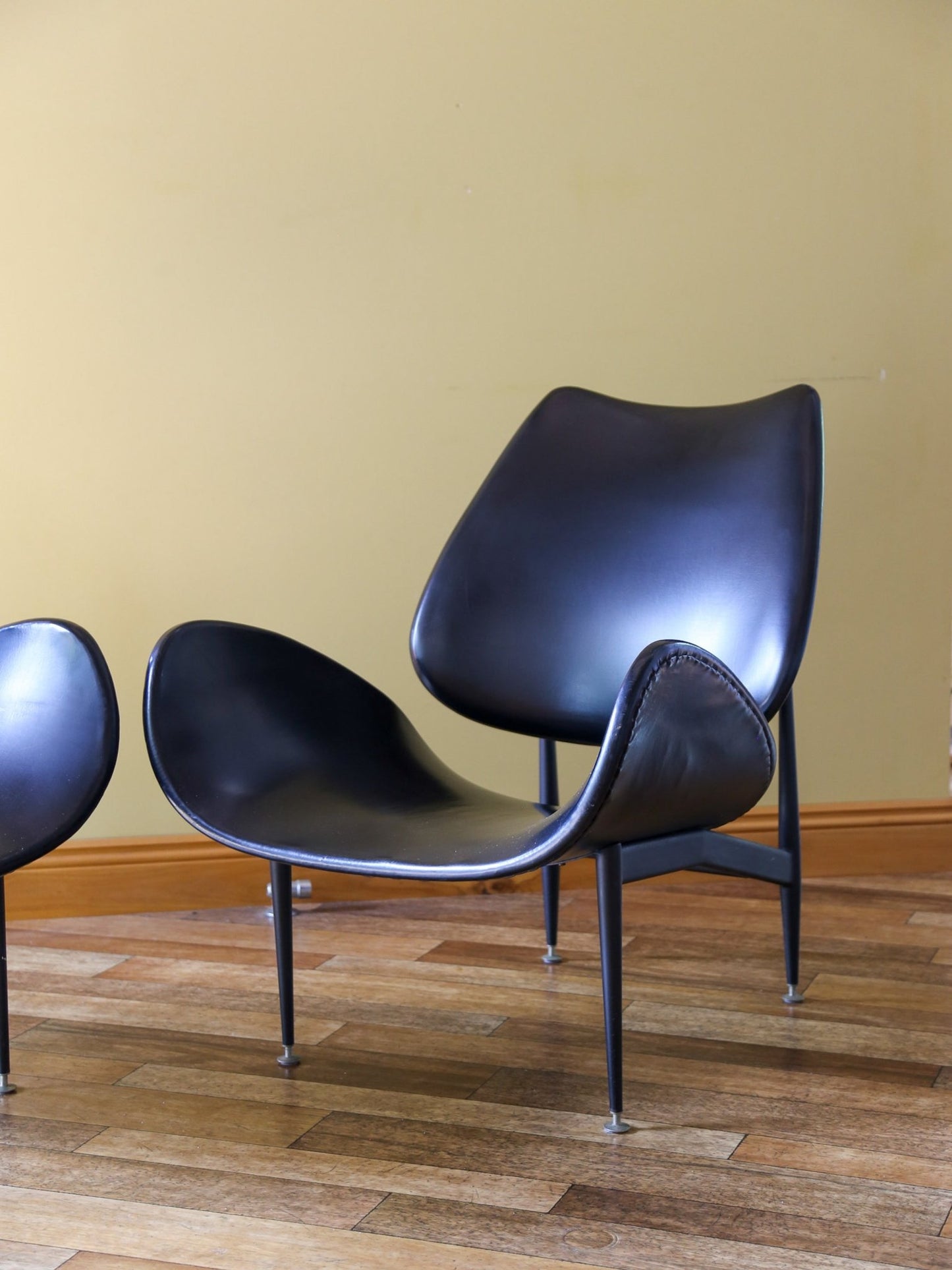 Grant Featherston Scape Armchairs, Australia - Lumini Collections