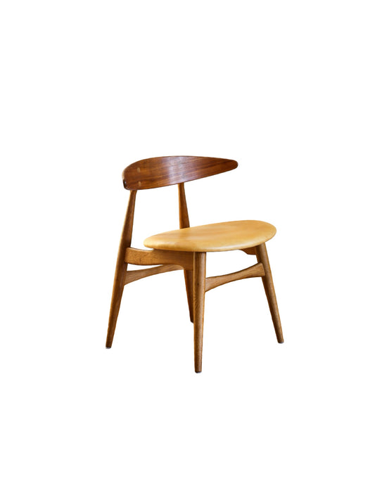 Hans J. Wegner Cow Horn Chair for Johannes Hansen - Lumini Collections
