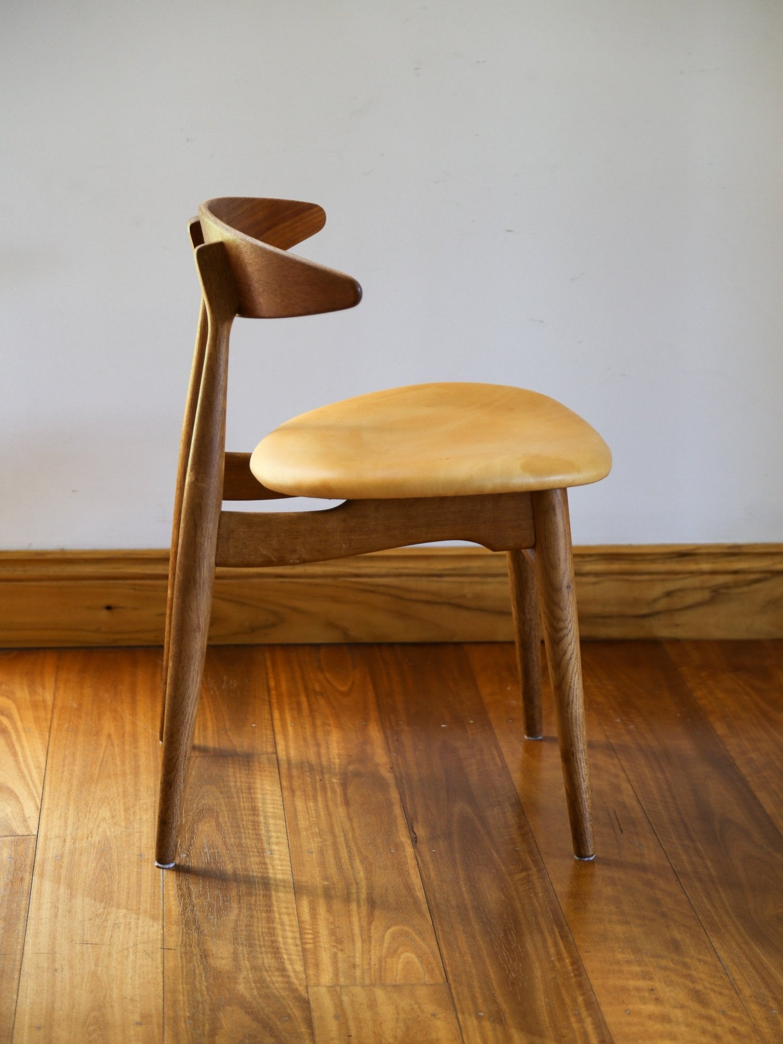 Hans J. Wegner Cow Horn Chair for Johannes Hansen - Lumini Collections