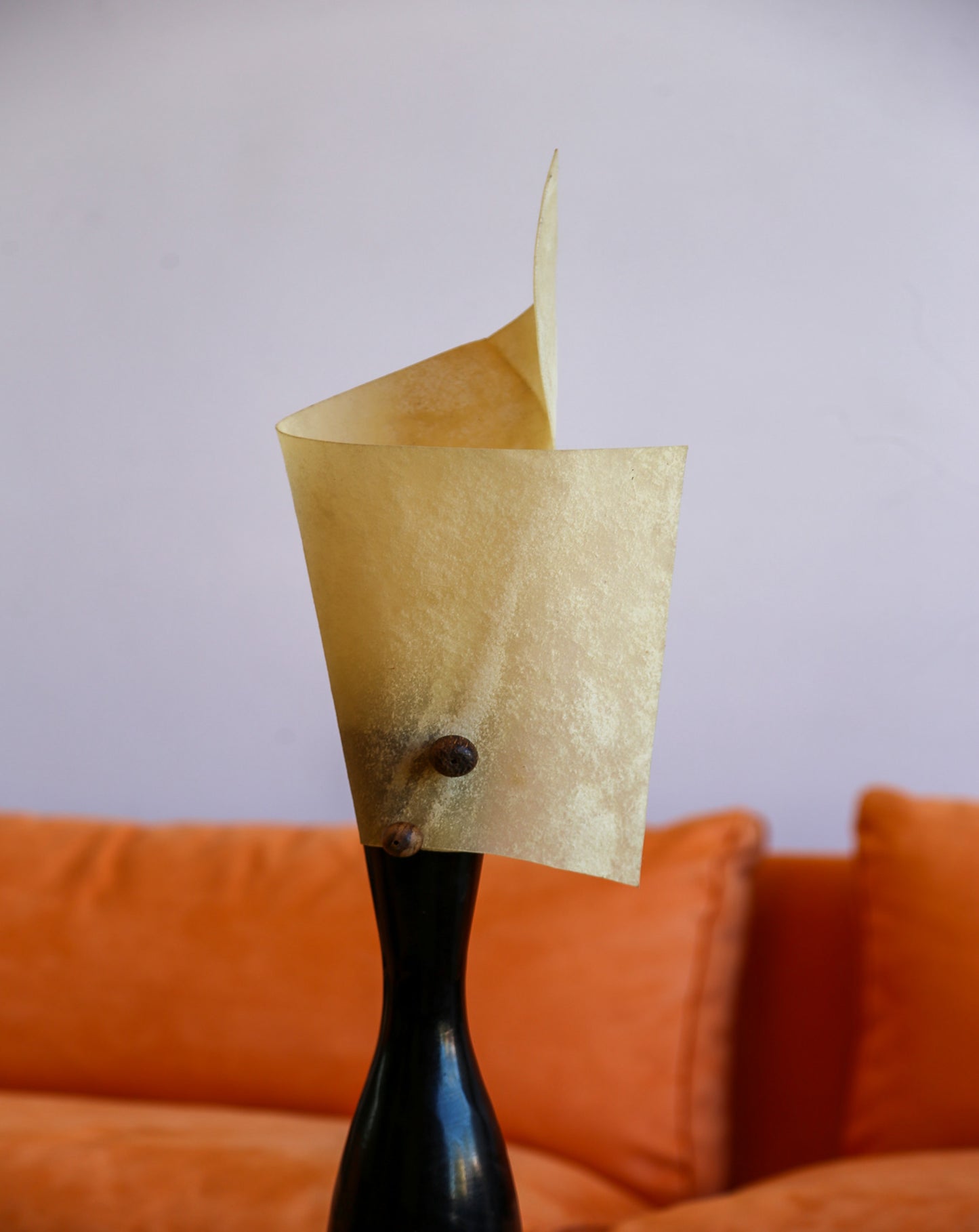 Sculptural Italian Table Lamp with Parchment Shade, 1980s – Handcrafted Organic Form