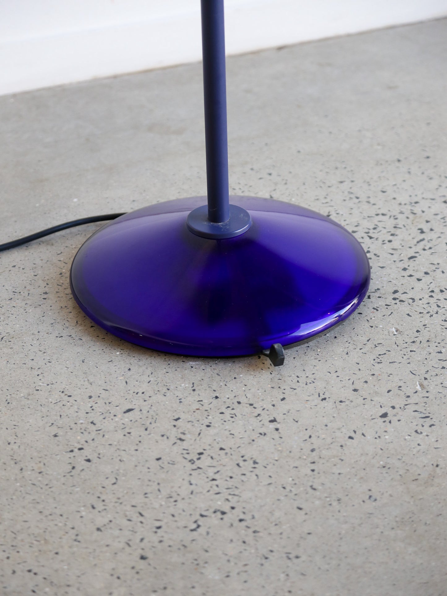 Floor Lamp in Blue Murano Glass & Metal by Santiago Miranda & Gianluigi Arnaldi for Arteluce