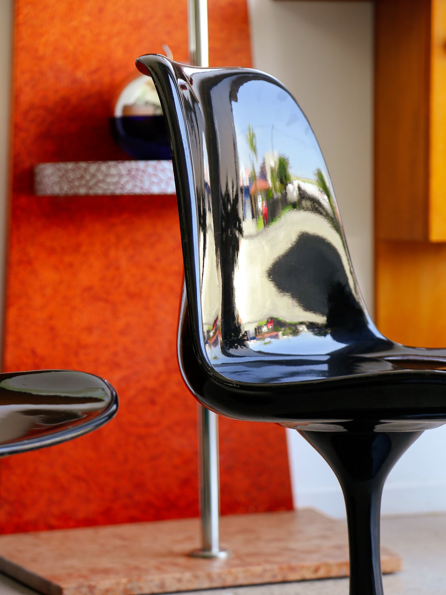 Italian Space Age Set of Two Swivel Chair in Fibreglass