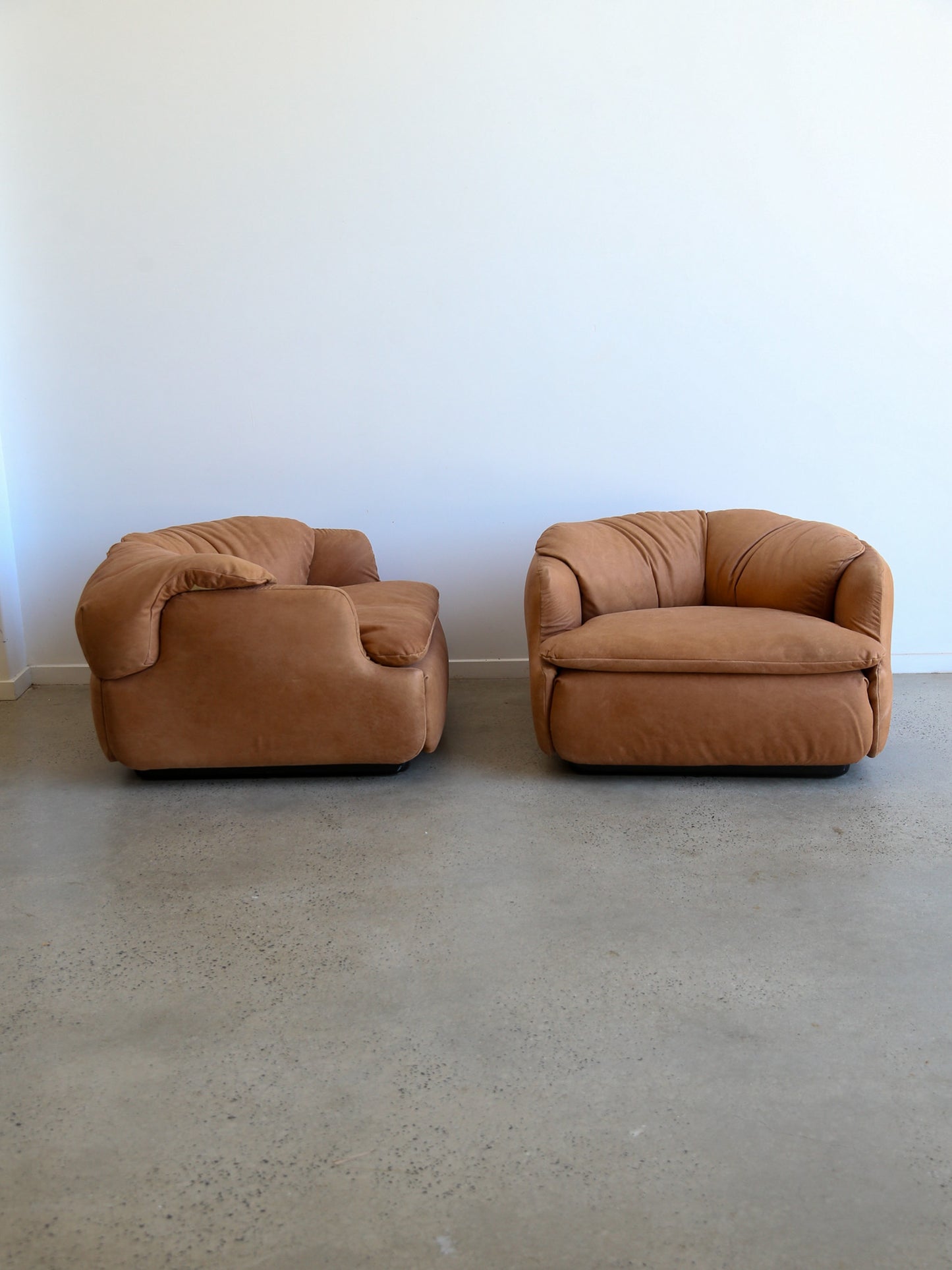 Confidential Armchairs Set of Two by Alberto Rosselli for Saporiti 1970s