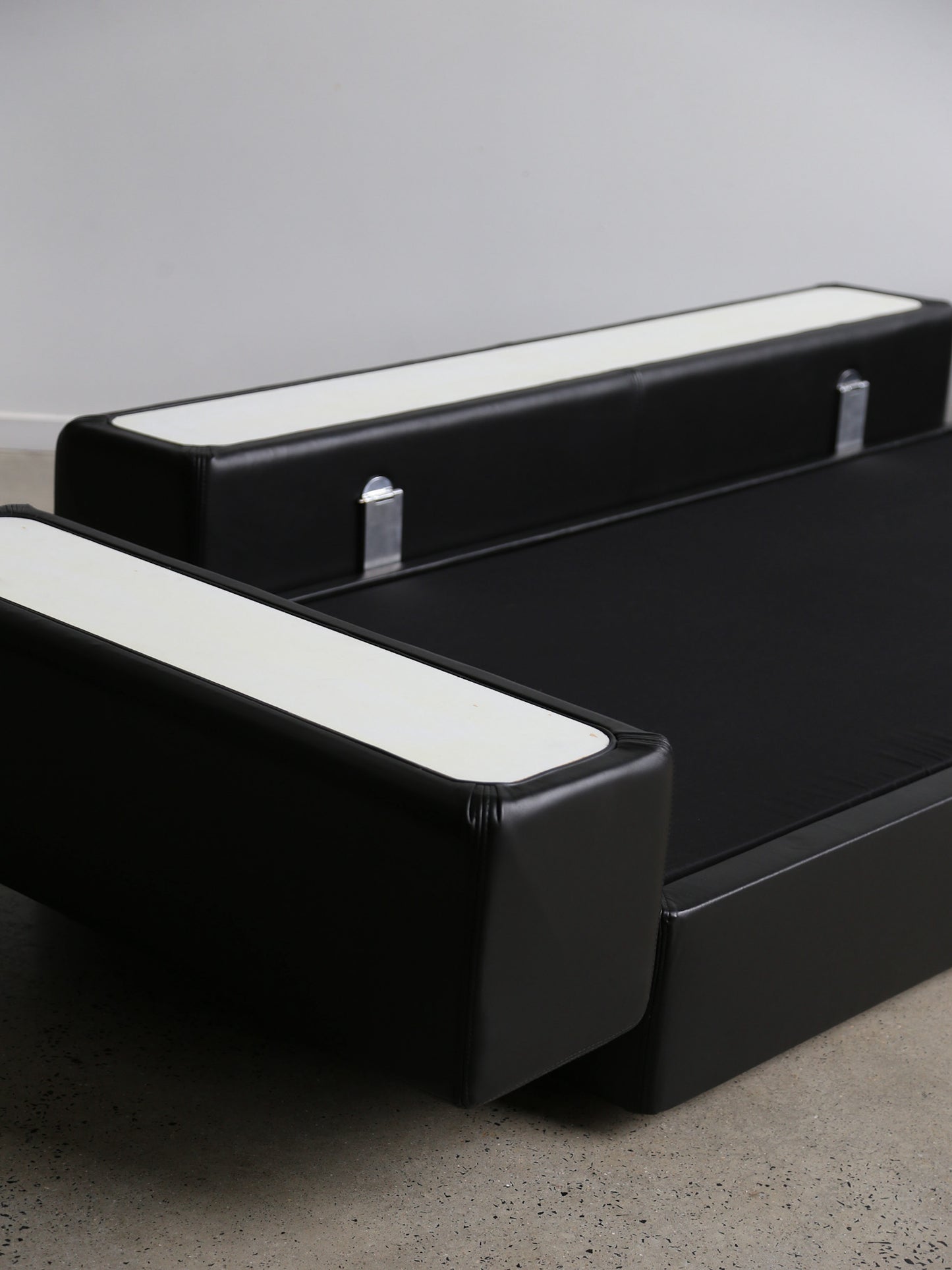 Tito Agnoli for Cinova Day Bed Sofa in Black Leather