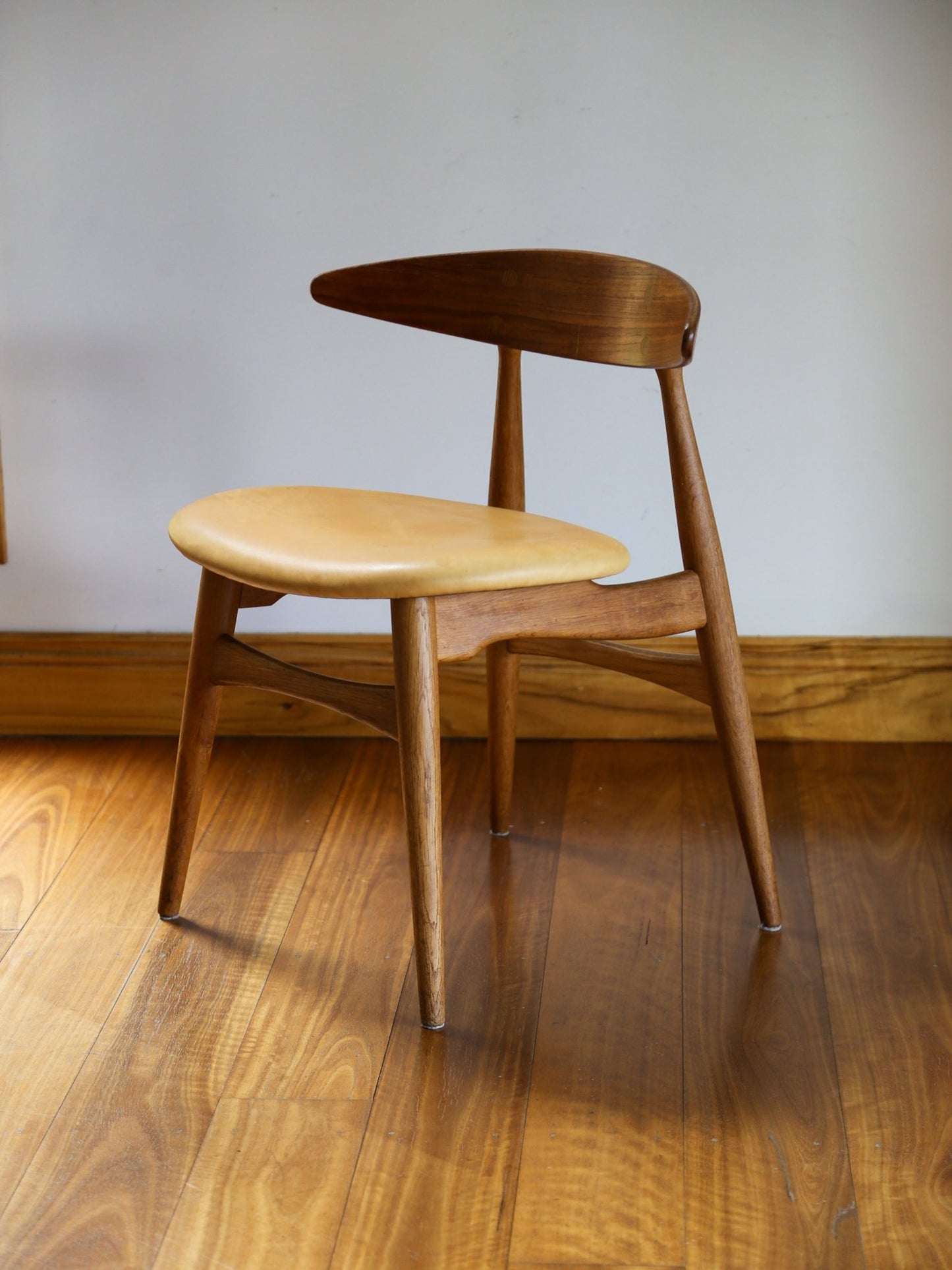 Hans J. Wegner Cow Horn Chair for Johannes Hansen - Lumini Collections