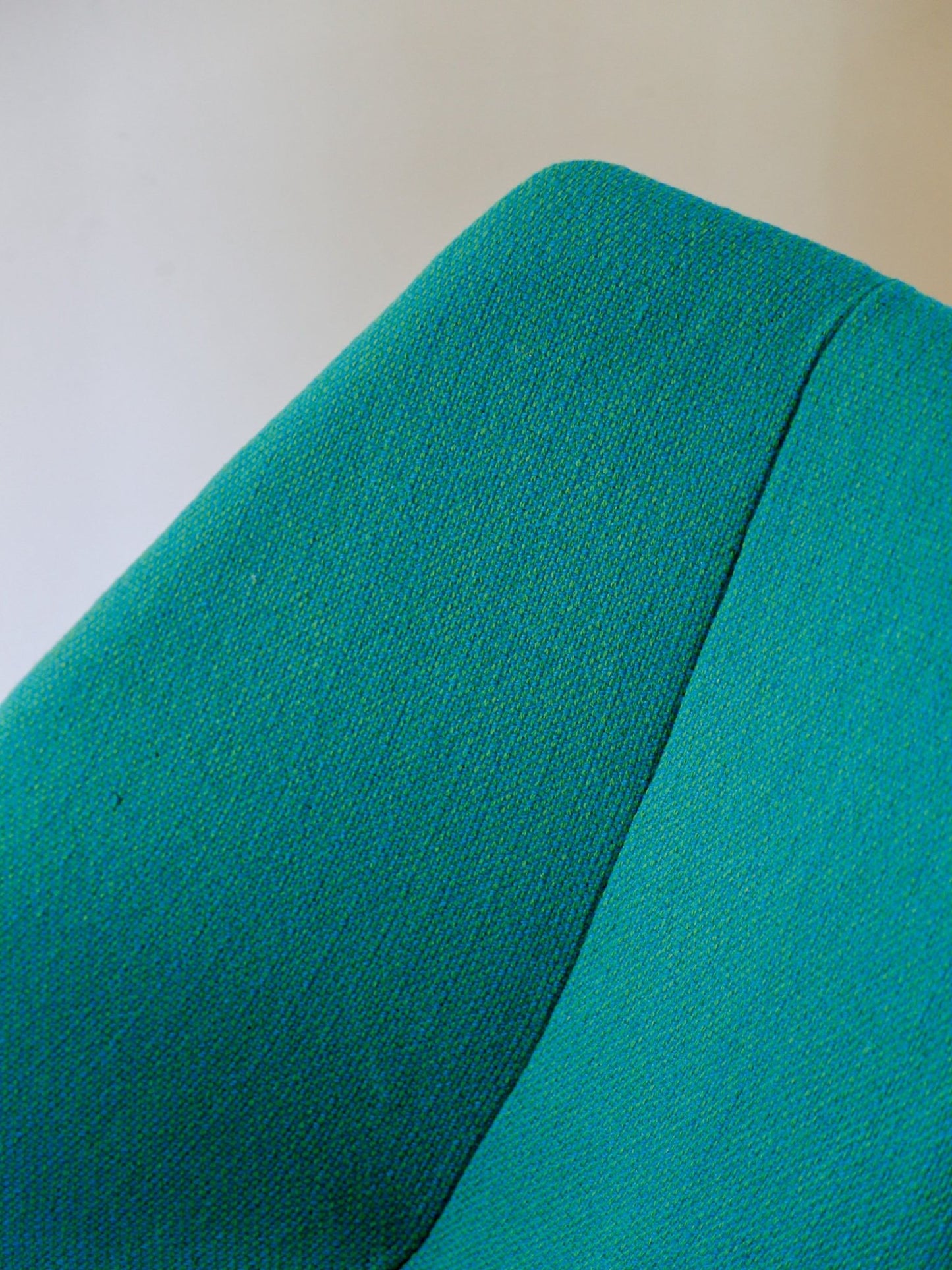 Rondo Chair by Gordon Andrews, Australia - Lumini Collections