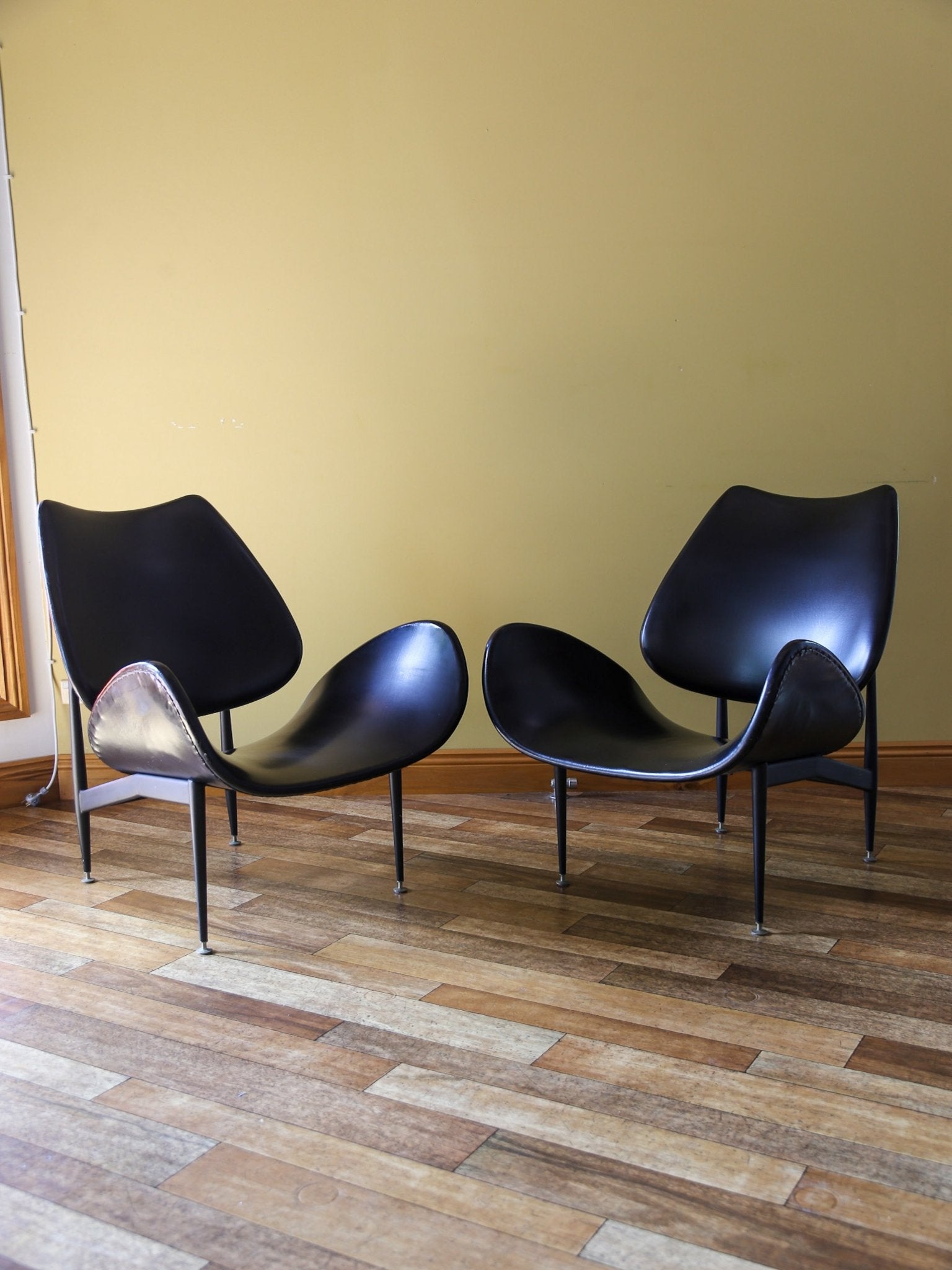 Grant Featherston Scape Armchairs, Australia - Lumini Collections