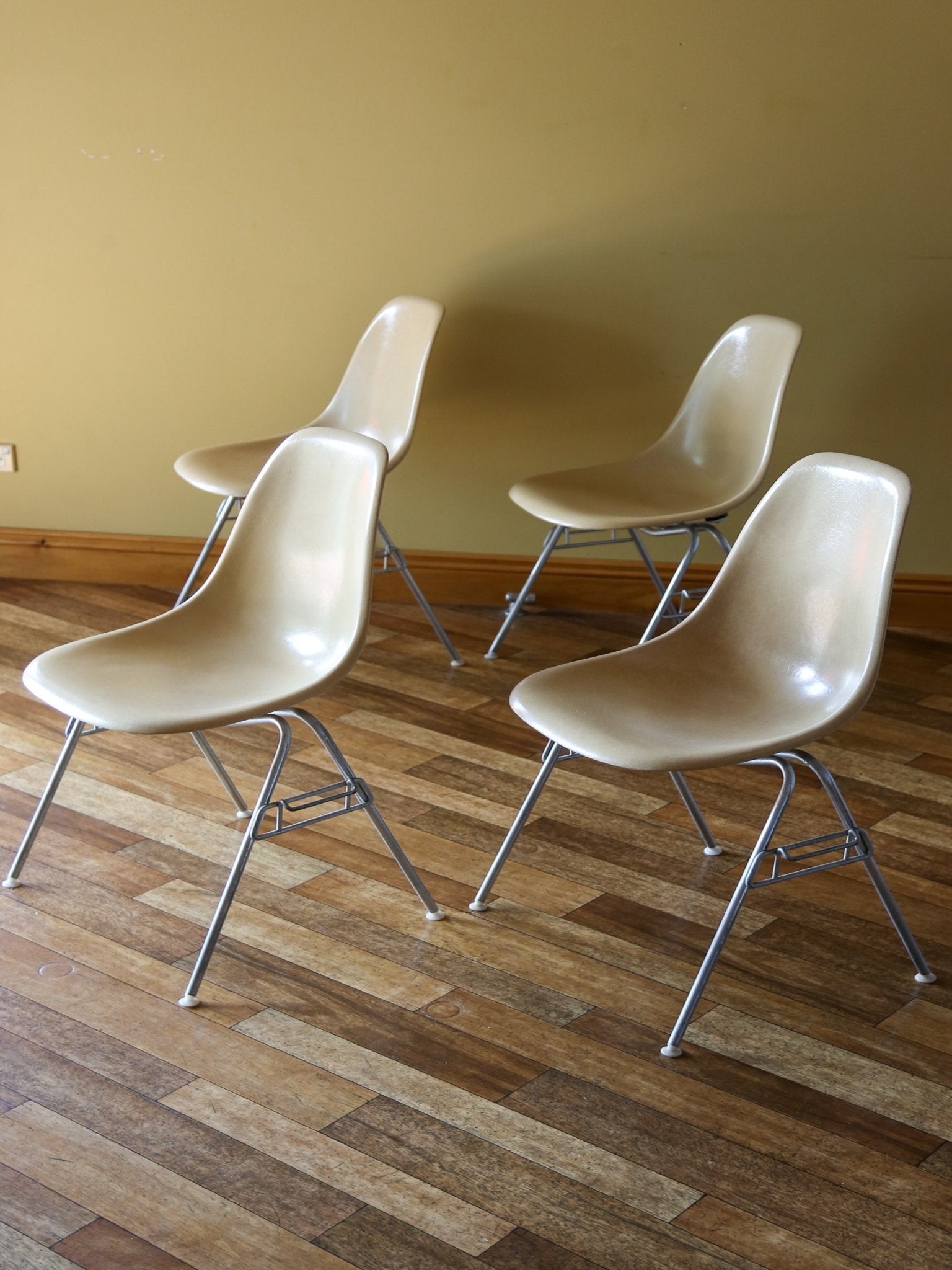 Set of Four Herman Miller Eames Fiberglass Dining Chairs - Lumini Collections